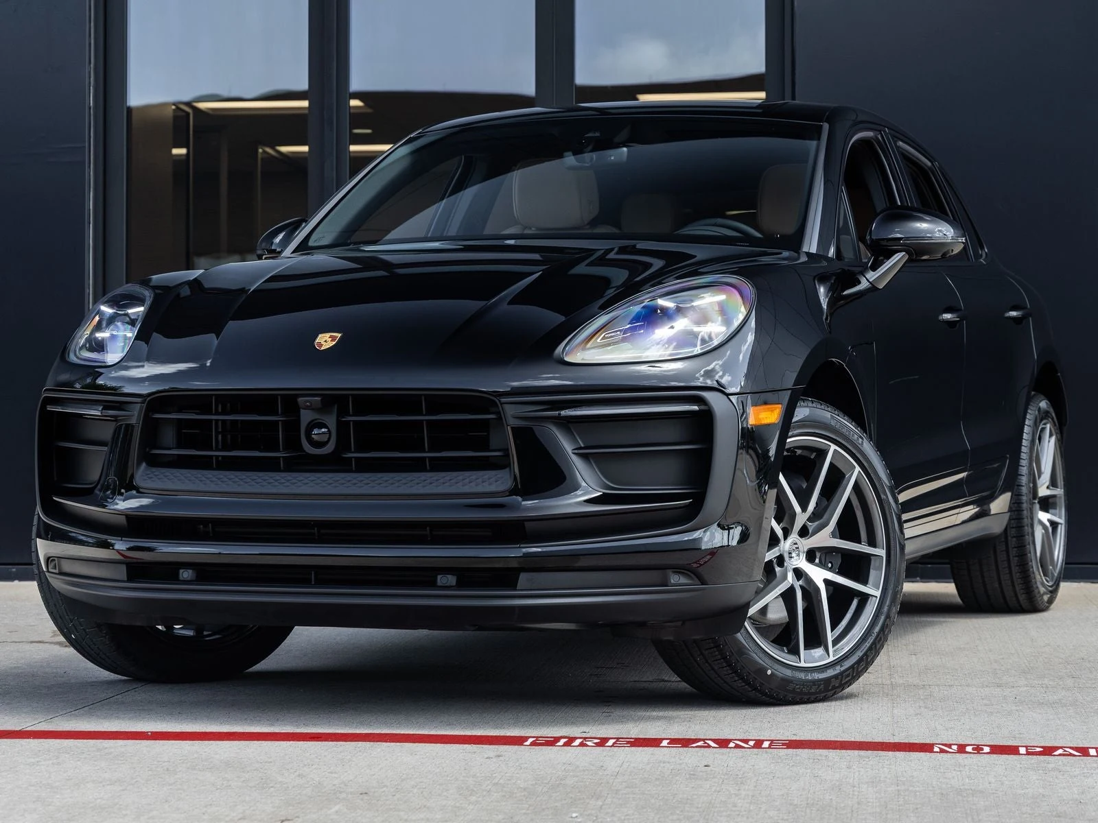 Porsche Macan (95B) · black · Indigo Auto Group