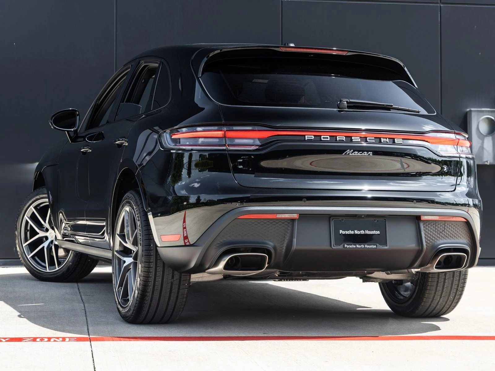 2026 Porsche Macan (95B), 3/20
