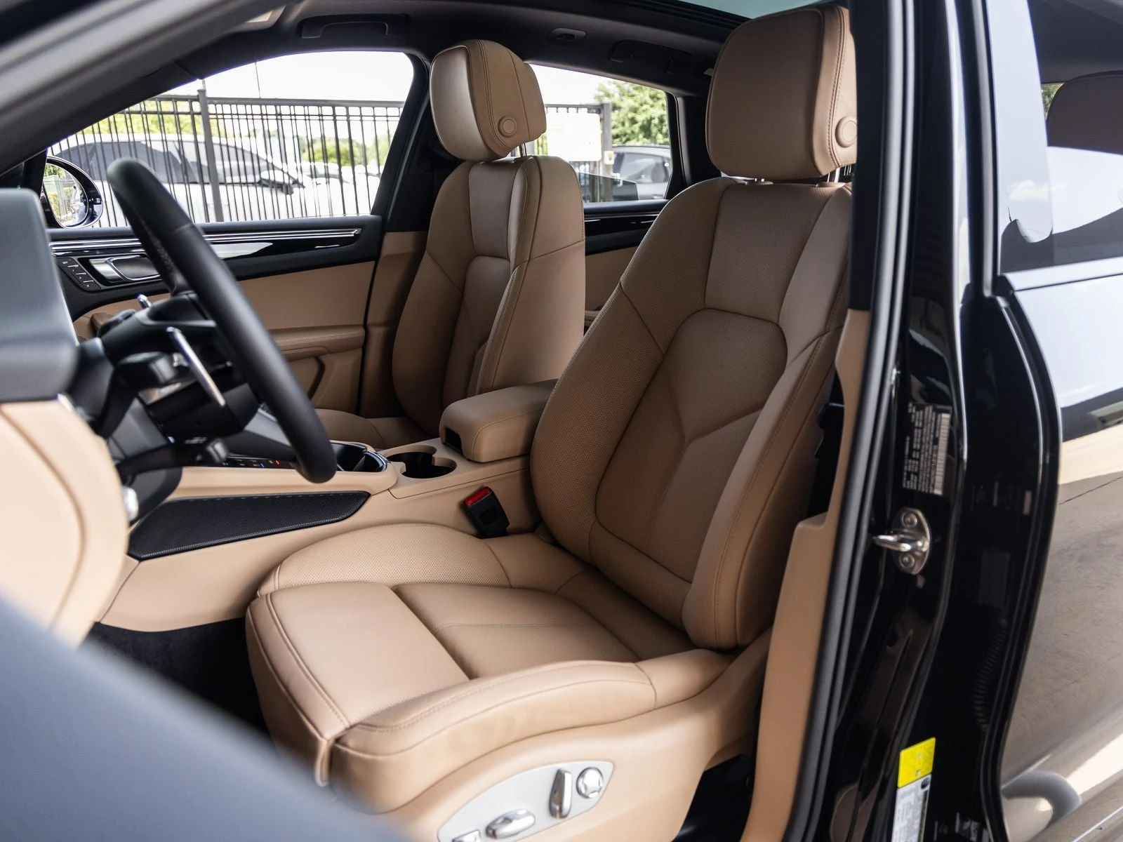 2026 Porsche Macan (95B), 5/20