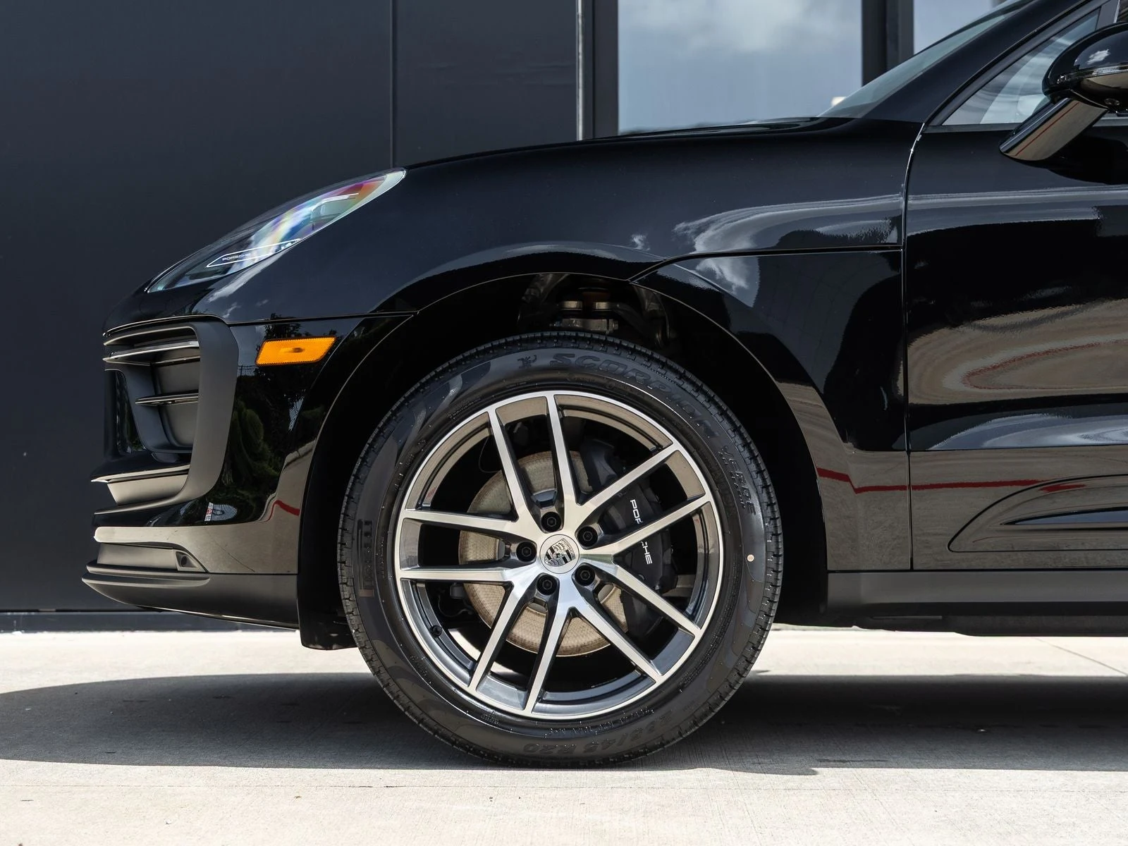 2026 Porsche Macan (95B), 13/20