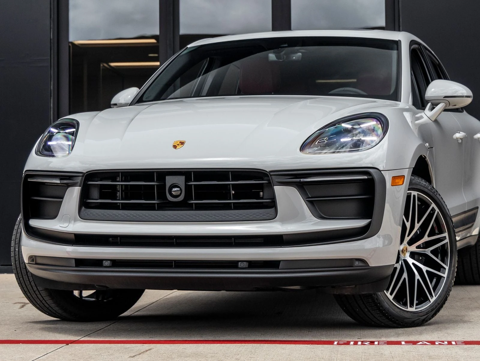 2026 Porsche Macan (95B), 7/20