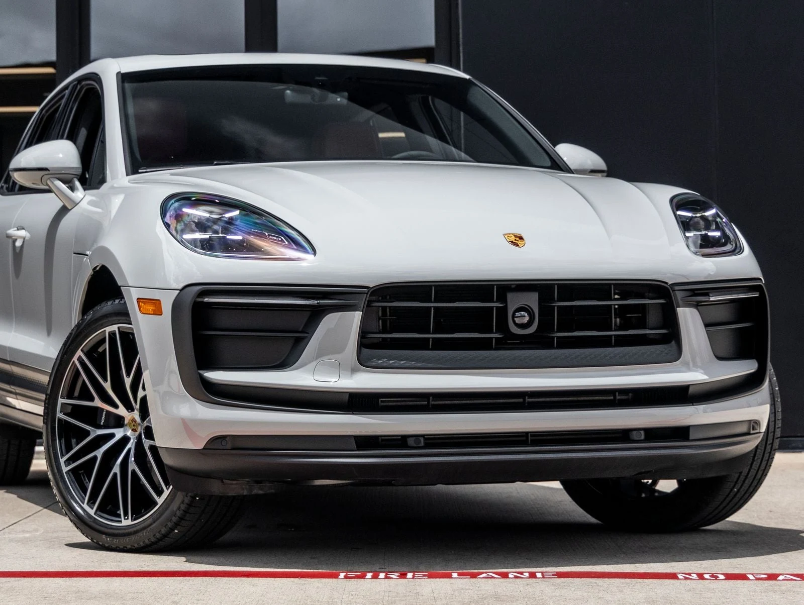 2026 Porsche Macan (95B), 9/20