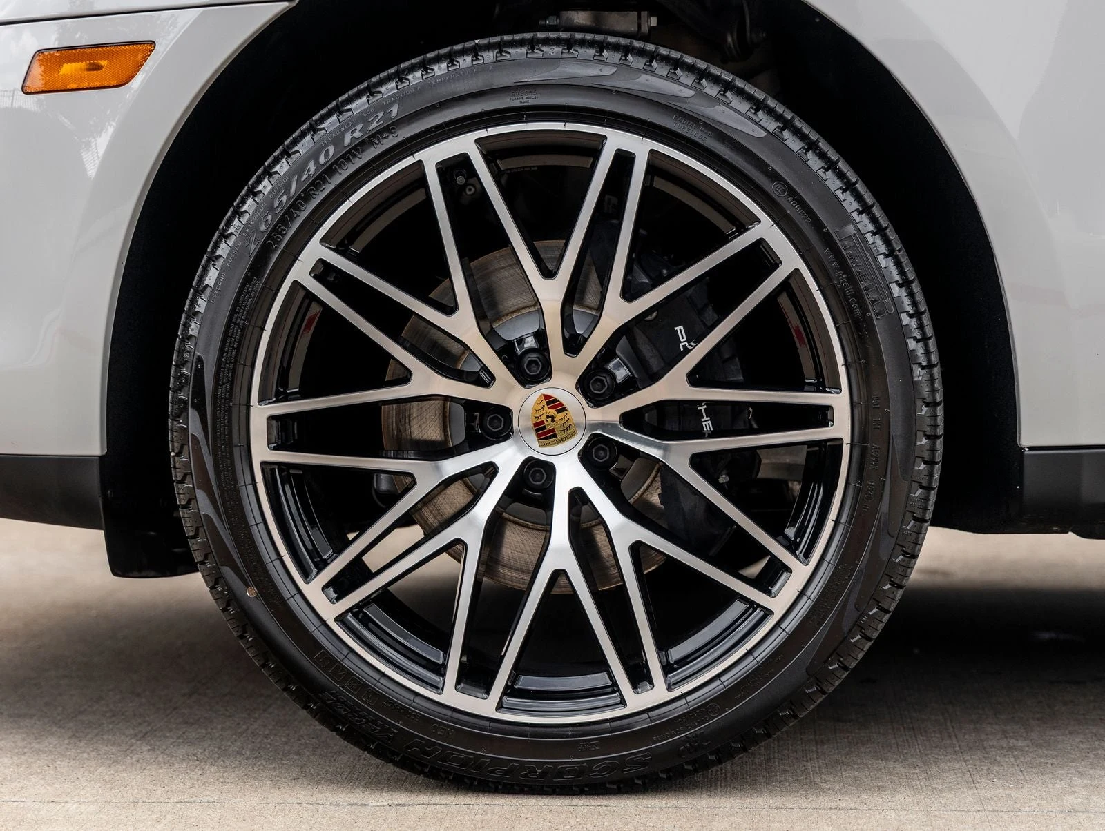 2026 Porsche Macan (95B), 15/20