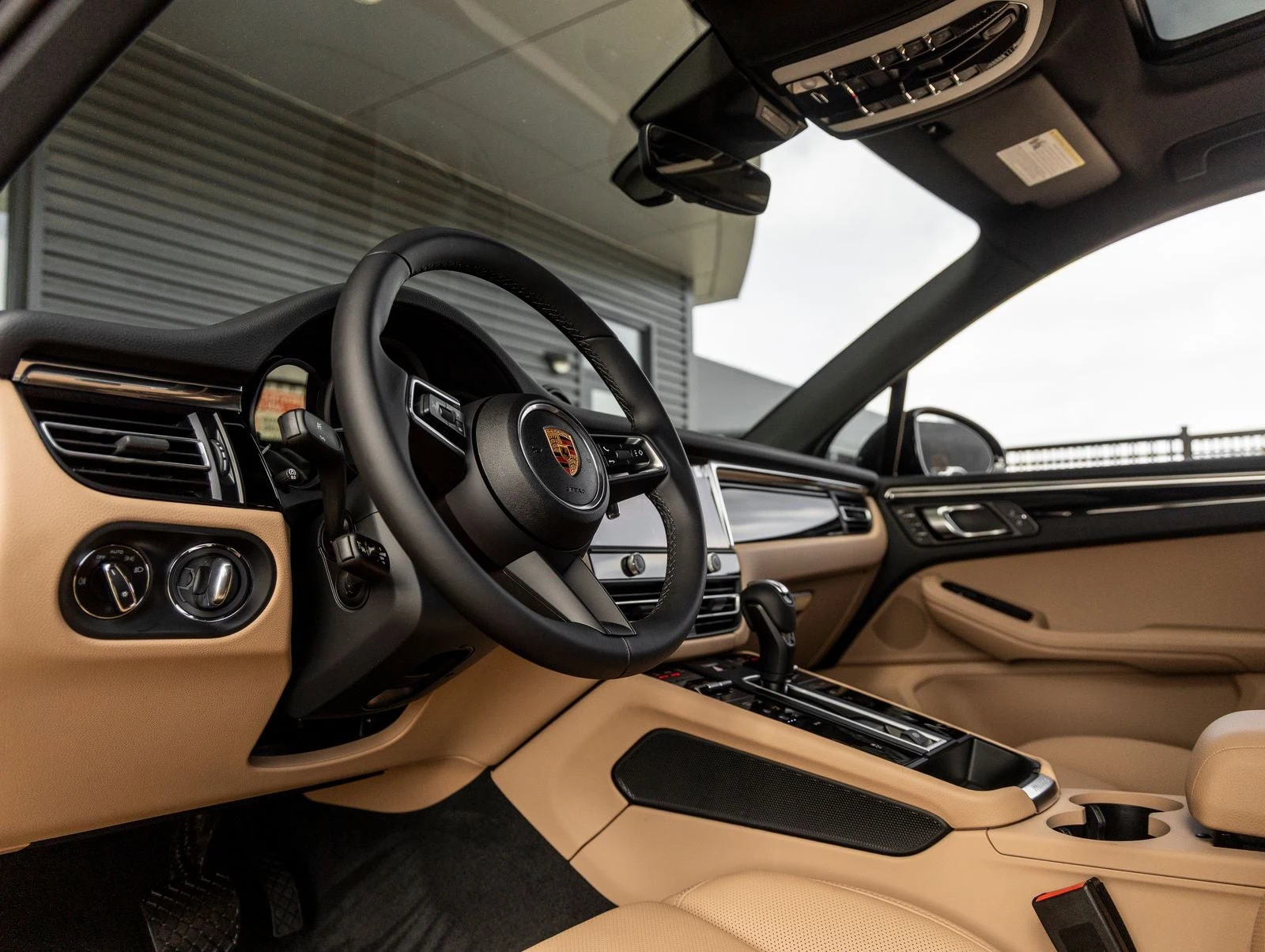 2026 Porsche Macan (95B), 4/20