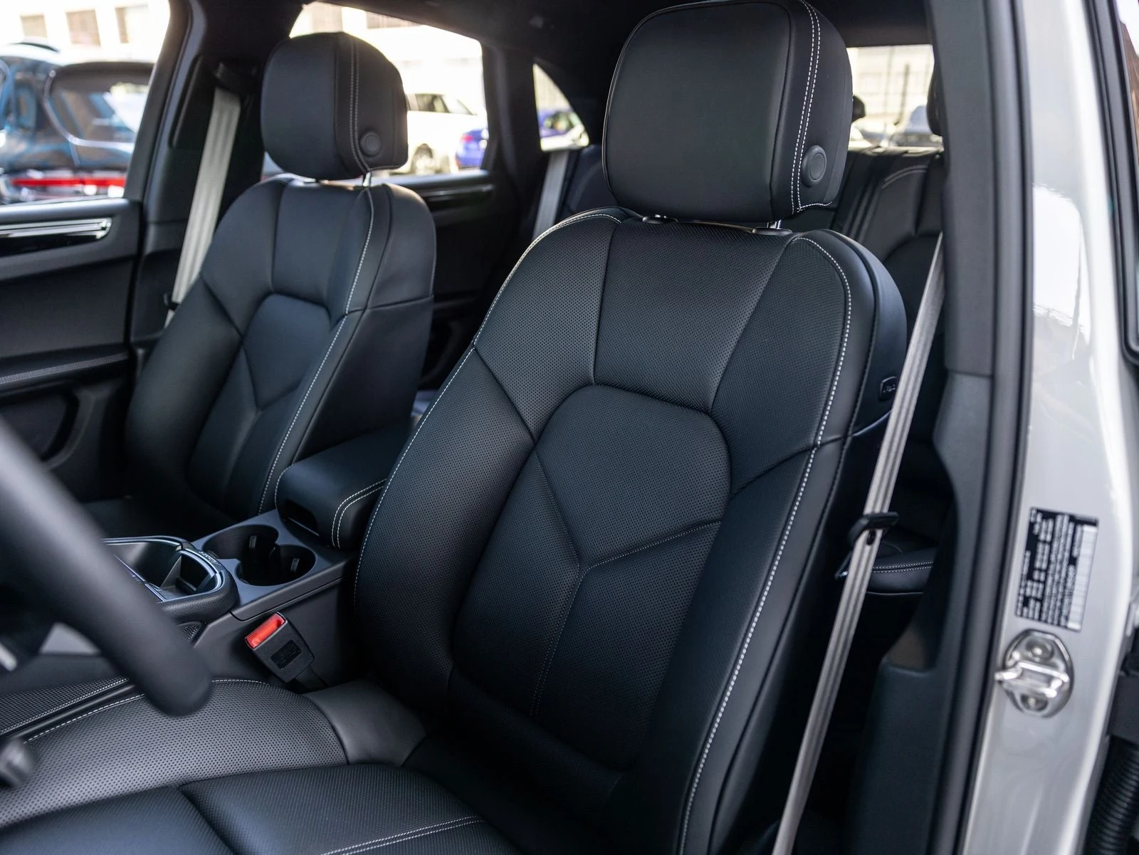2026 Porsche Macan S (95B), 5/20