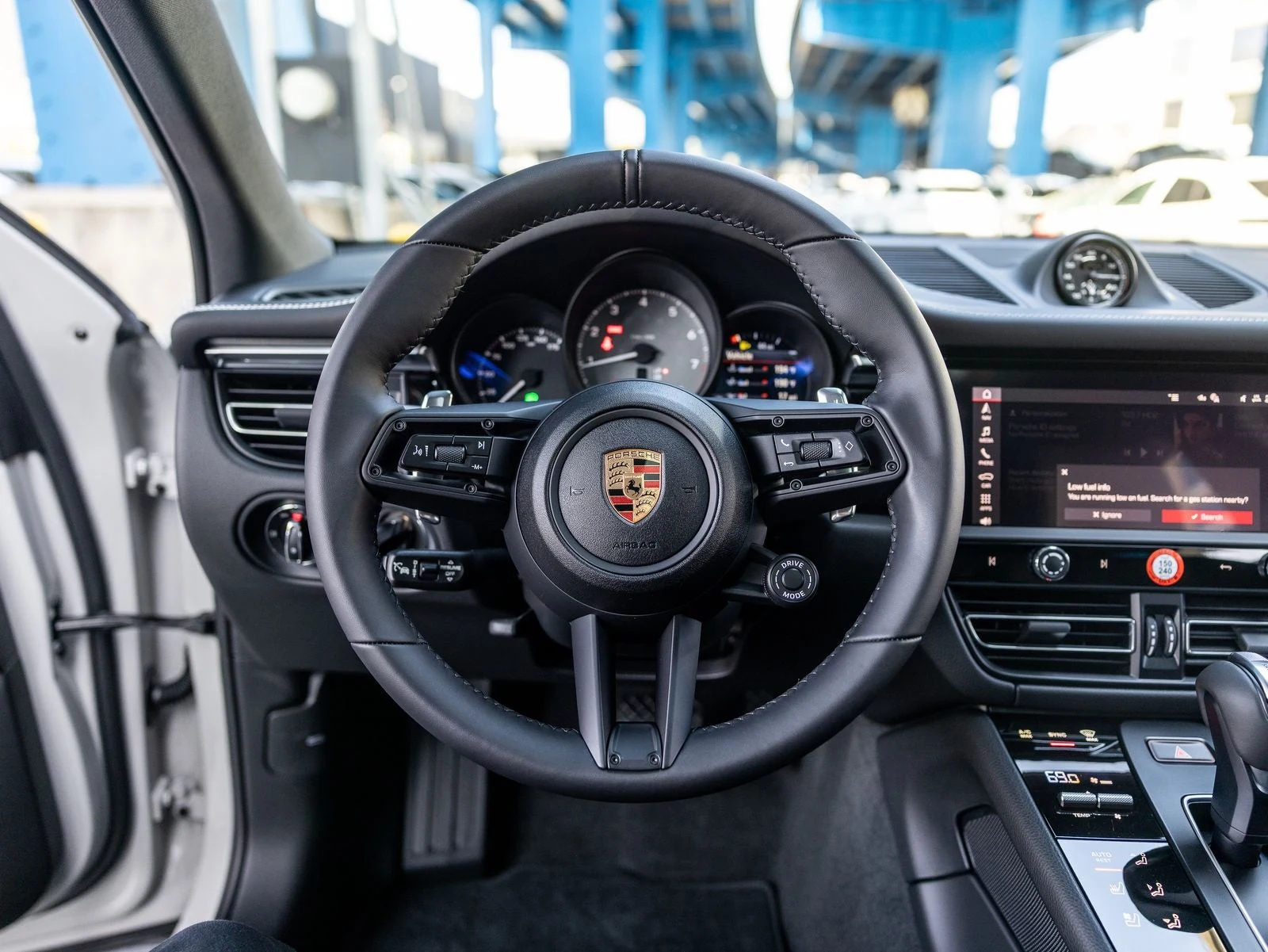 2026 Porsche Macan S (95B), 6/20