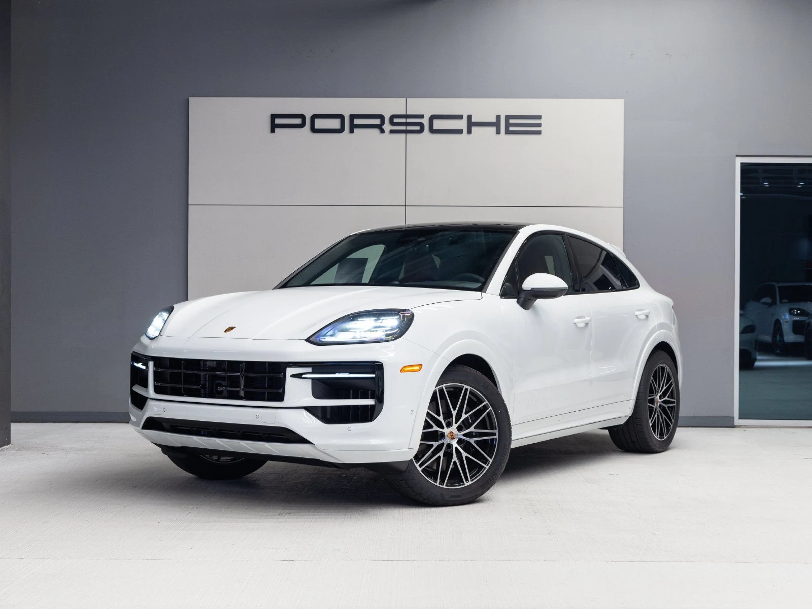 Porsche Cayenne Coupé (3rd Generation) · white · Indigo Auto Group