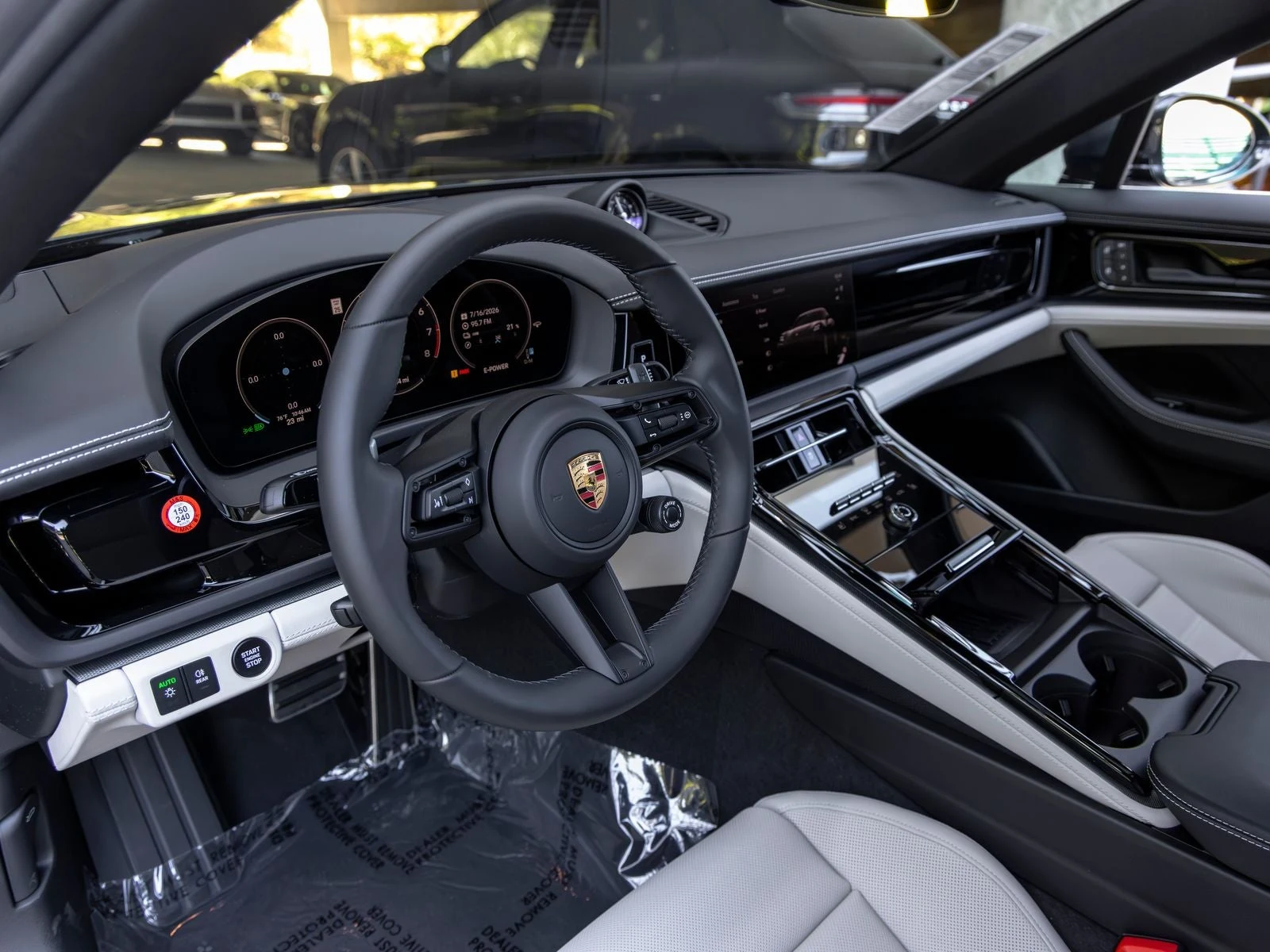 2026 Porsche Panamera 4S E-Hybrid (976), 4/20