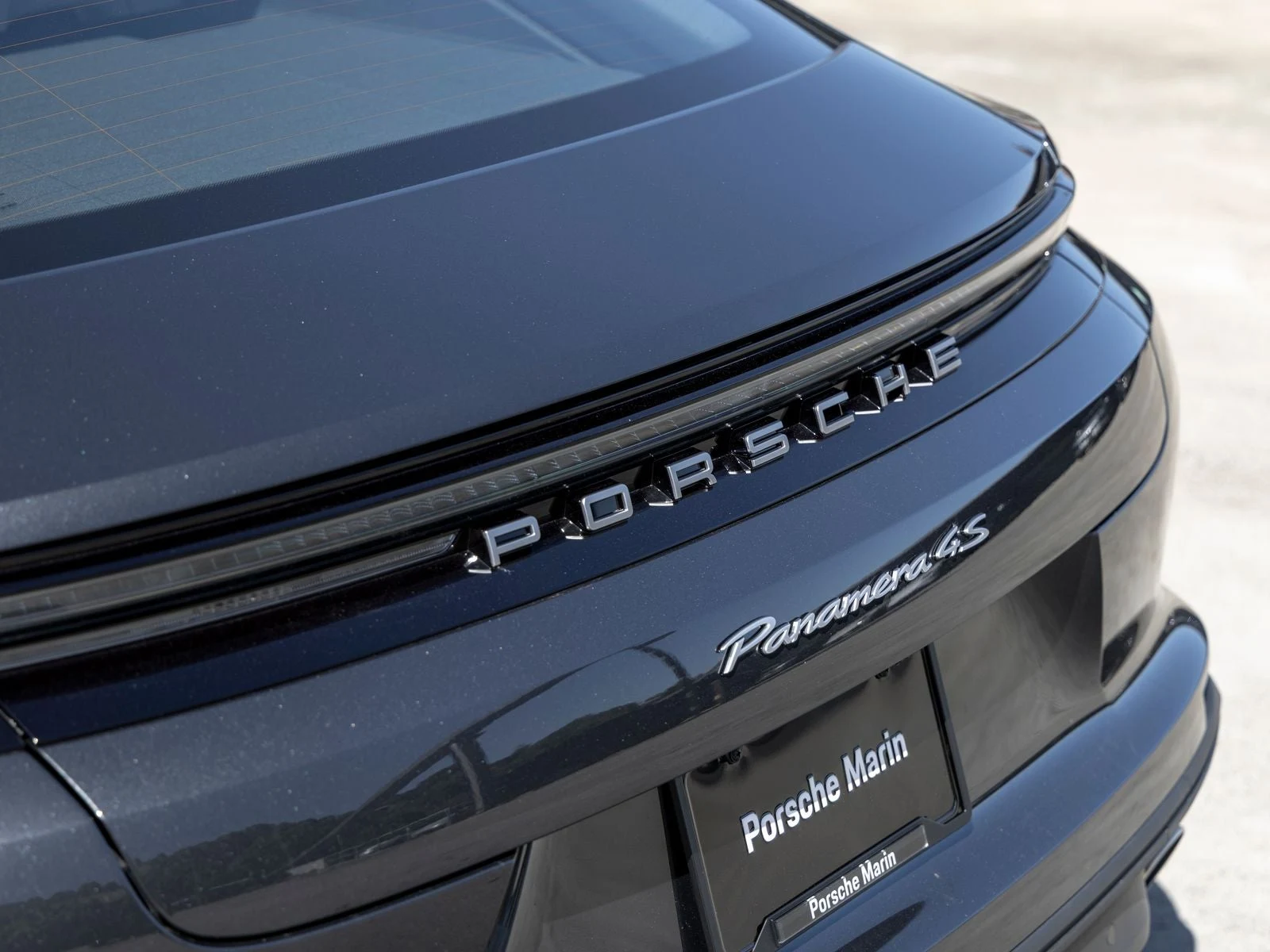 2026 Porsche Panamera 4S E-Hybrid (976), 19/20