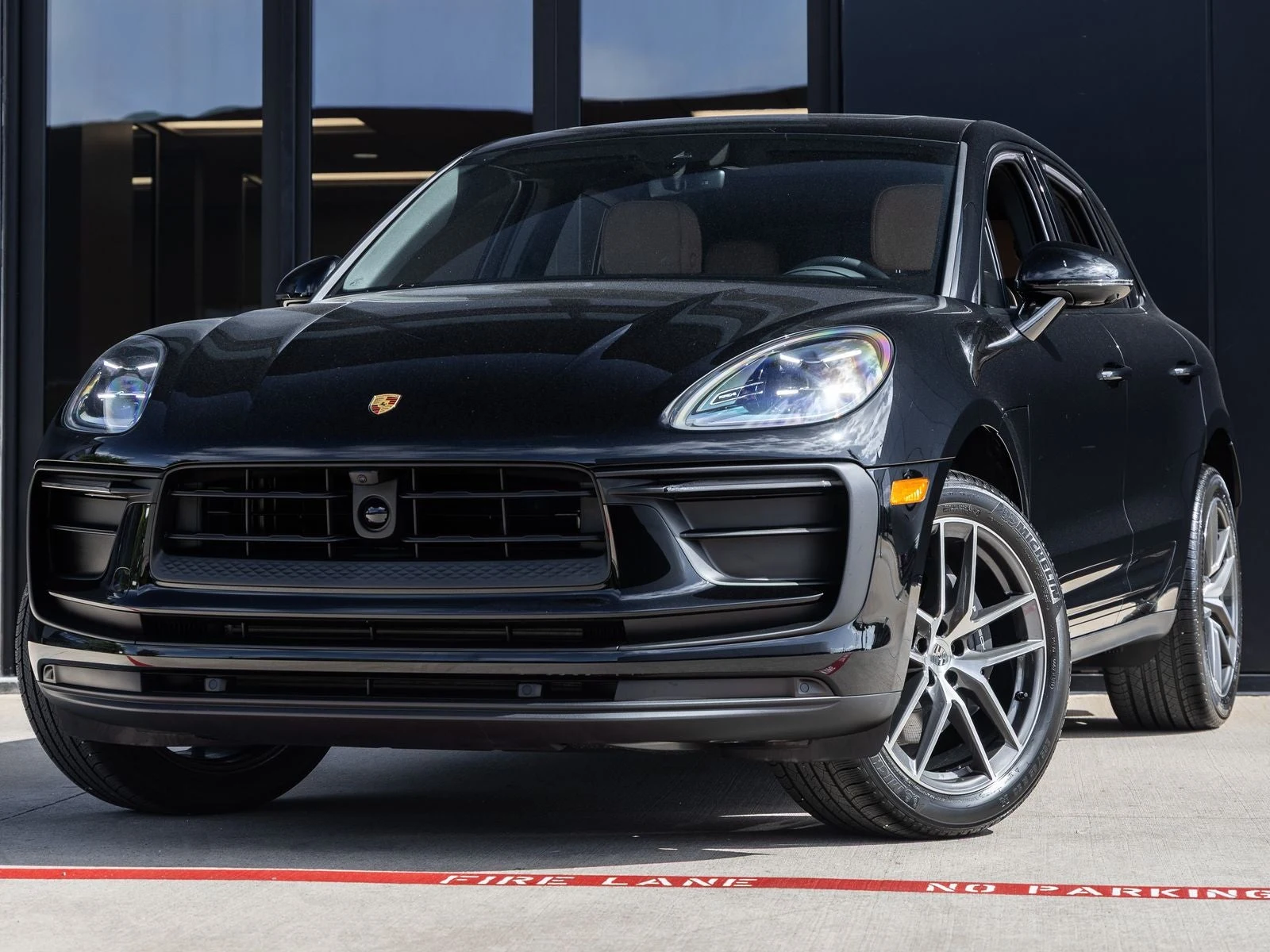 Porsche Macan (95B) · black · Indigo Auto Group