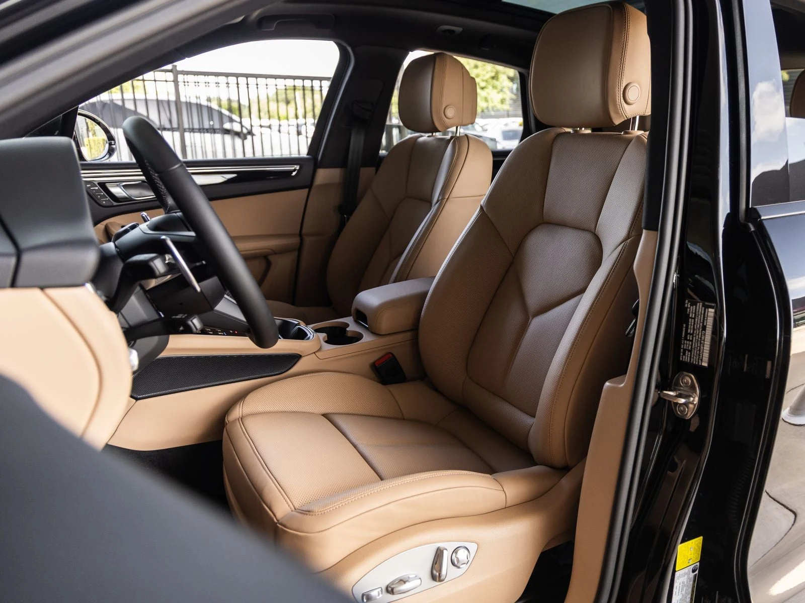 2026 Porsche Macan (95B), 5/20