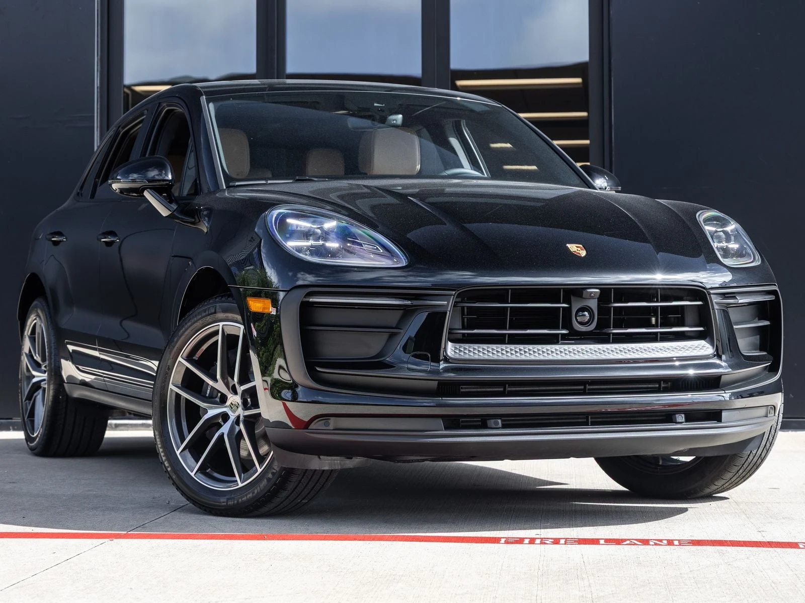 2026 Porsche Macan (95B), 6/20