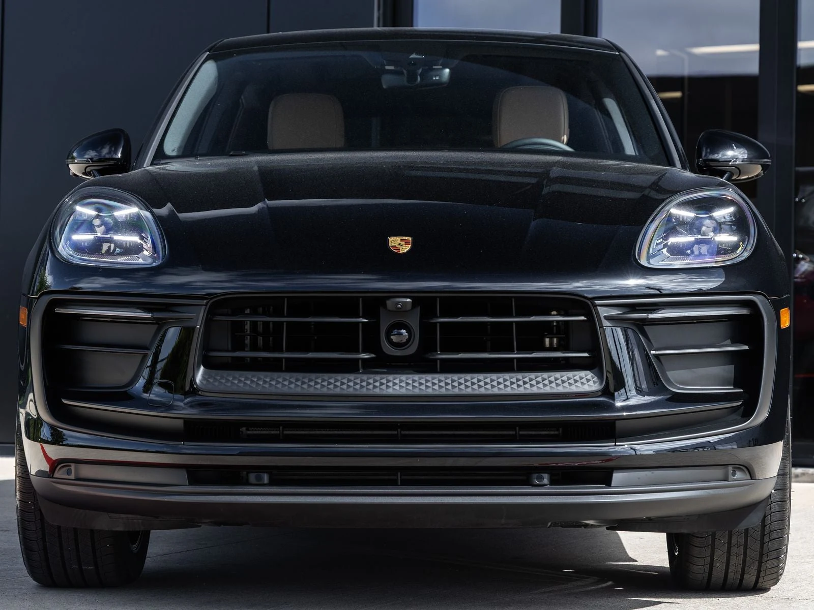 2026 Porsche Macan (95B), 8/20
