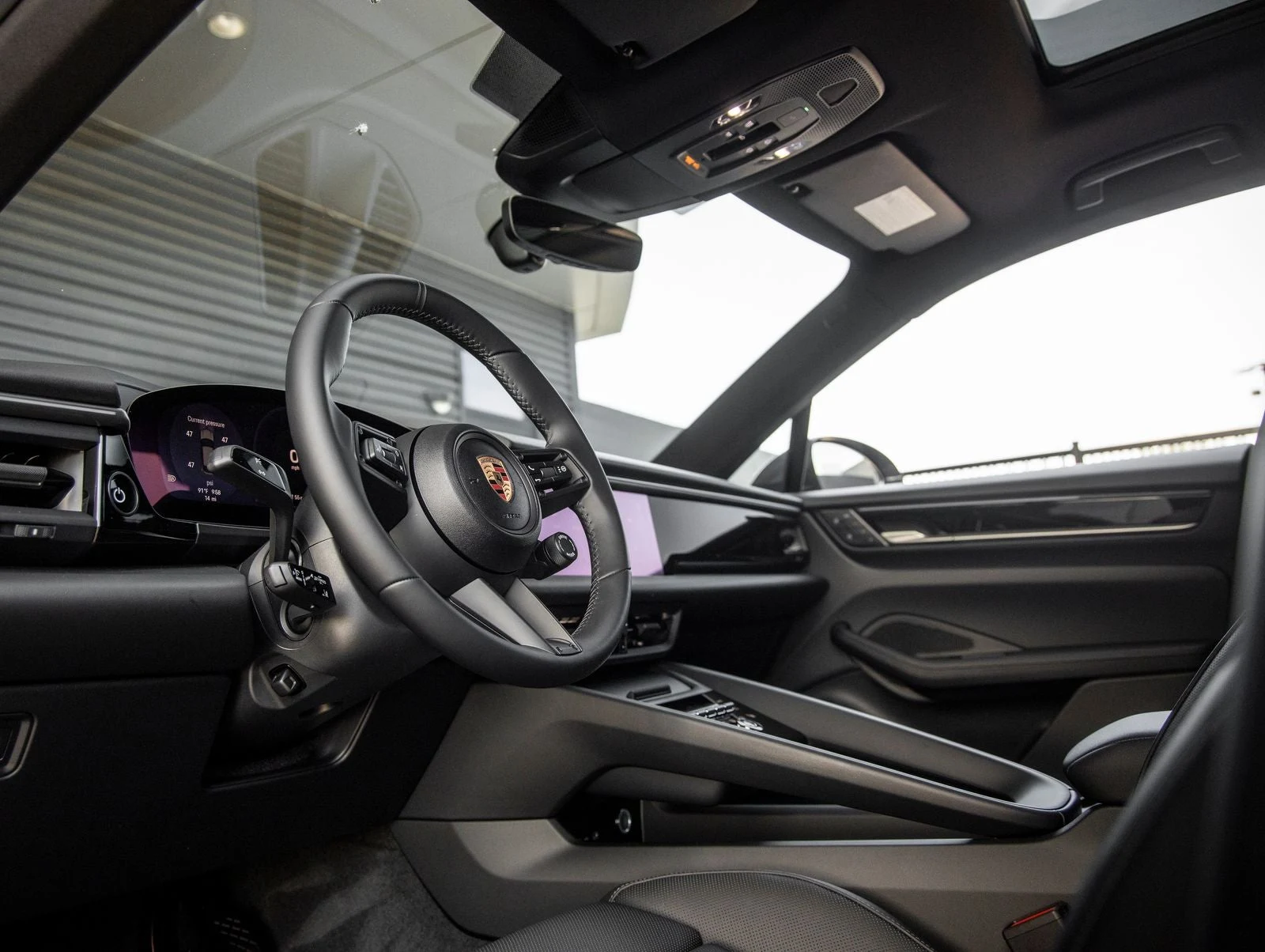 2026 Porsche Macan 4 Electric (XAB), 4/20