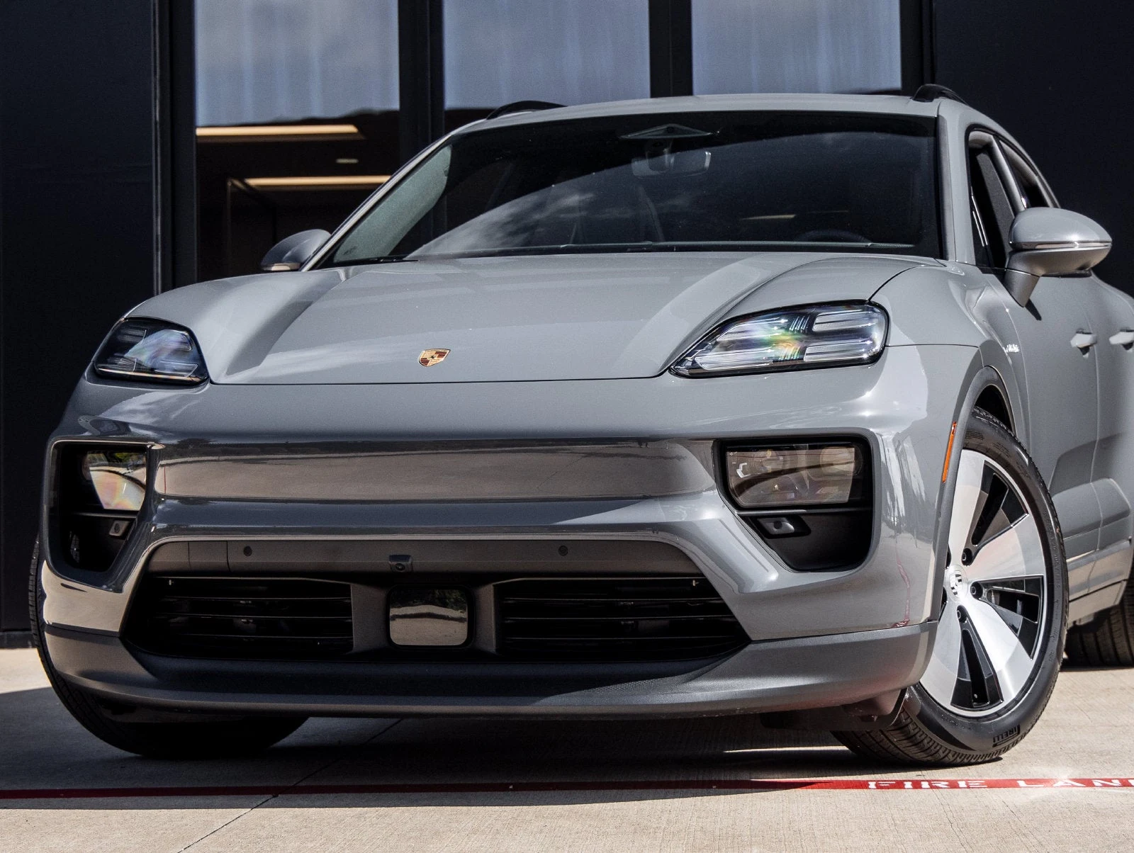 2026 Porsche Macan 4 Electric (XAB), 7/20