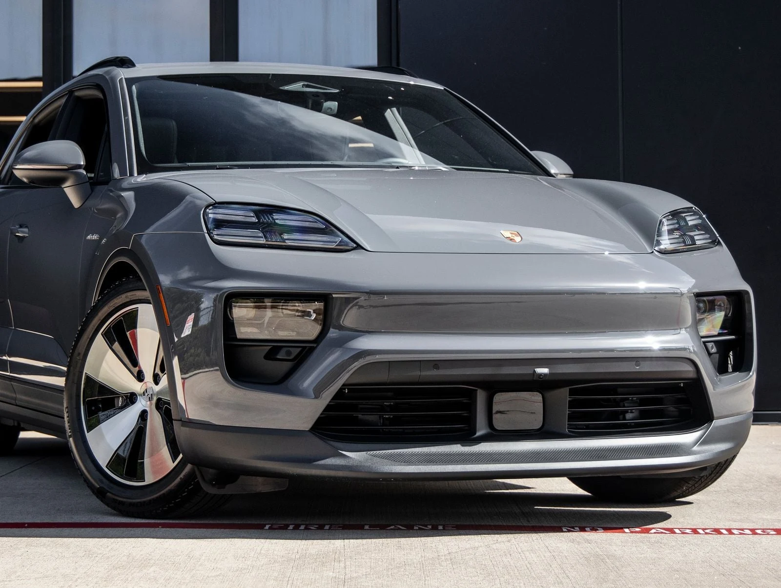 2026 Porsche Macan 4 Electric (XAB), 9/20