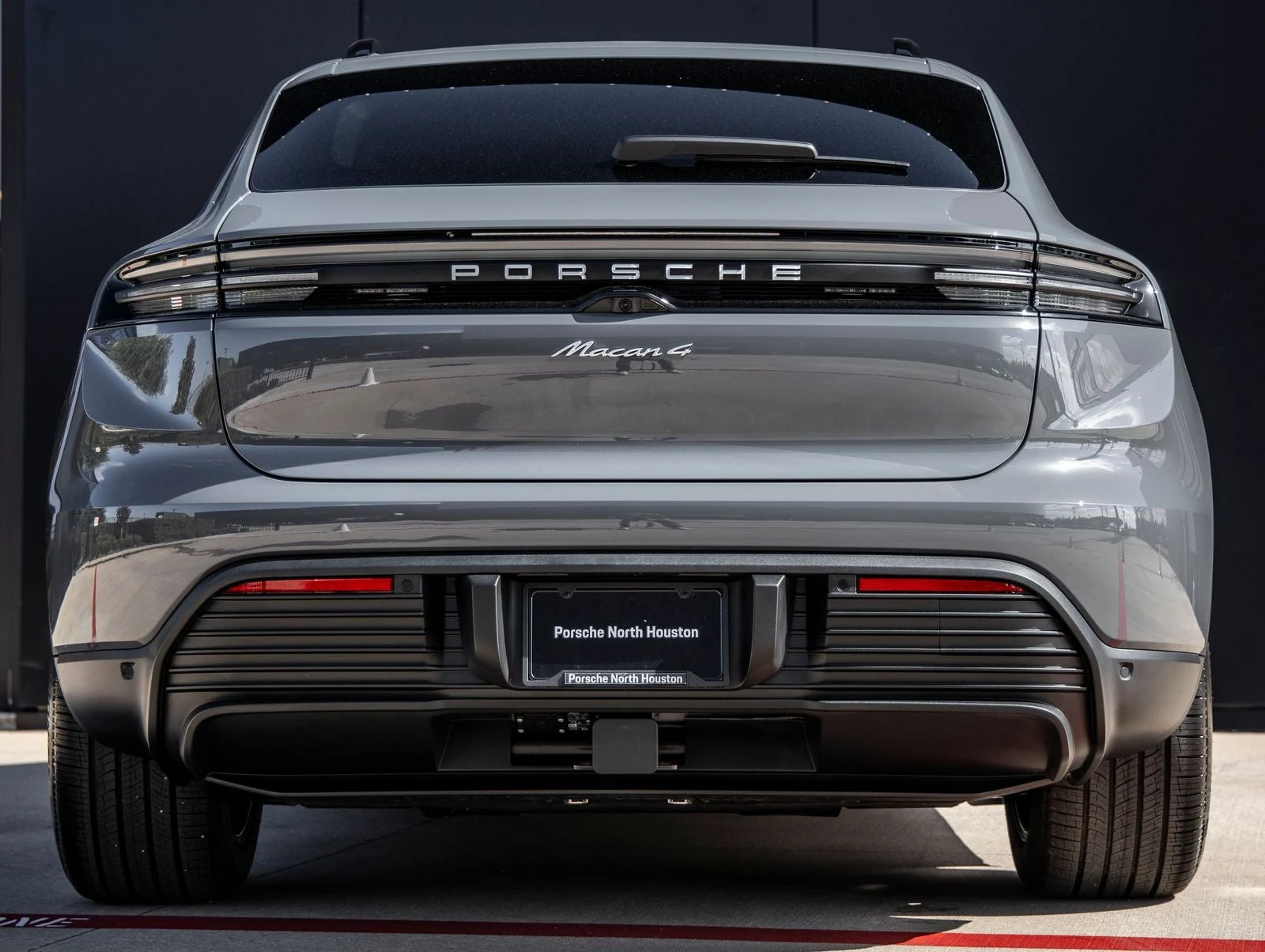 2026 Porsche Macan 4 Electric (XAB), 10/20