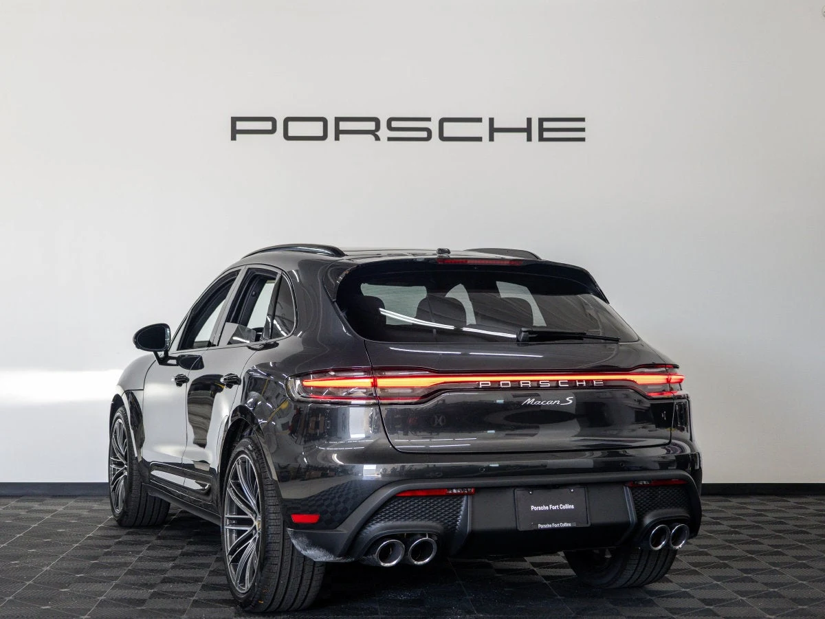 2026 Porsche Macan S (95B), 3/20