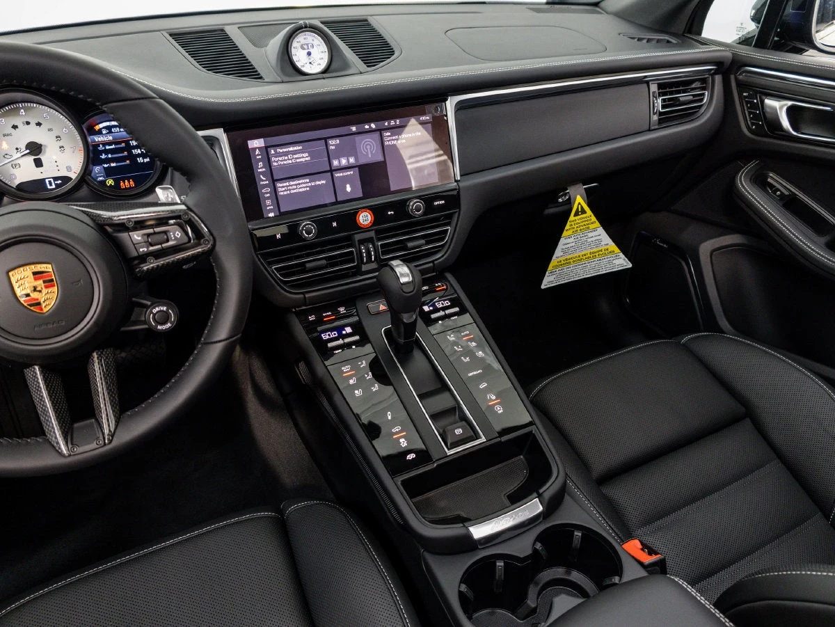 2026 Porsche Macan S (95B), 18/20