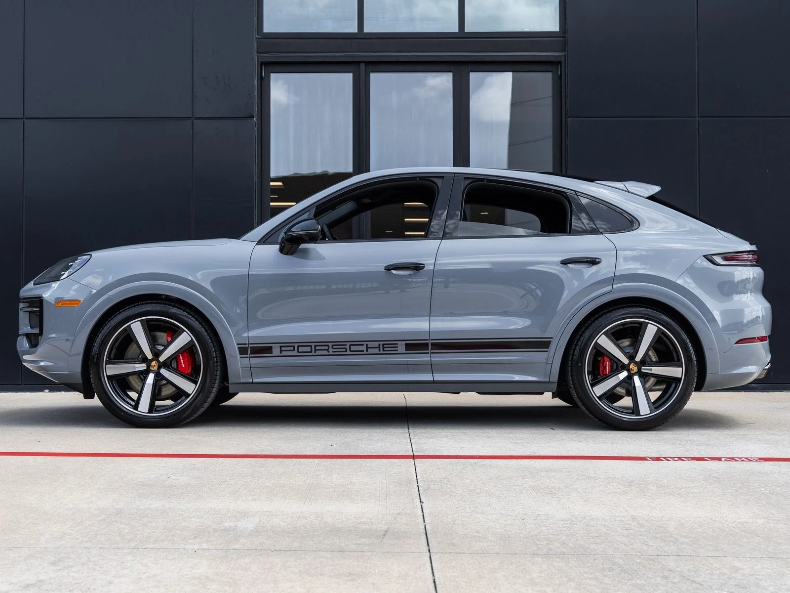 2026 Porsche Cayenne S Coupé (3rd Generation), 2/20