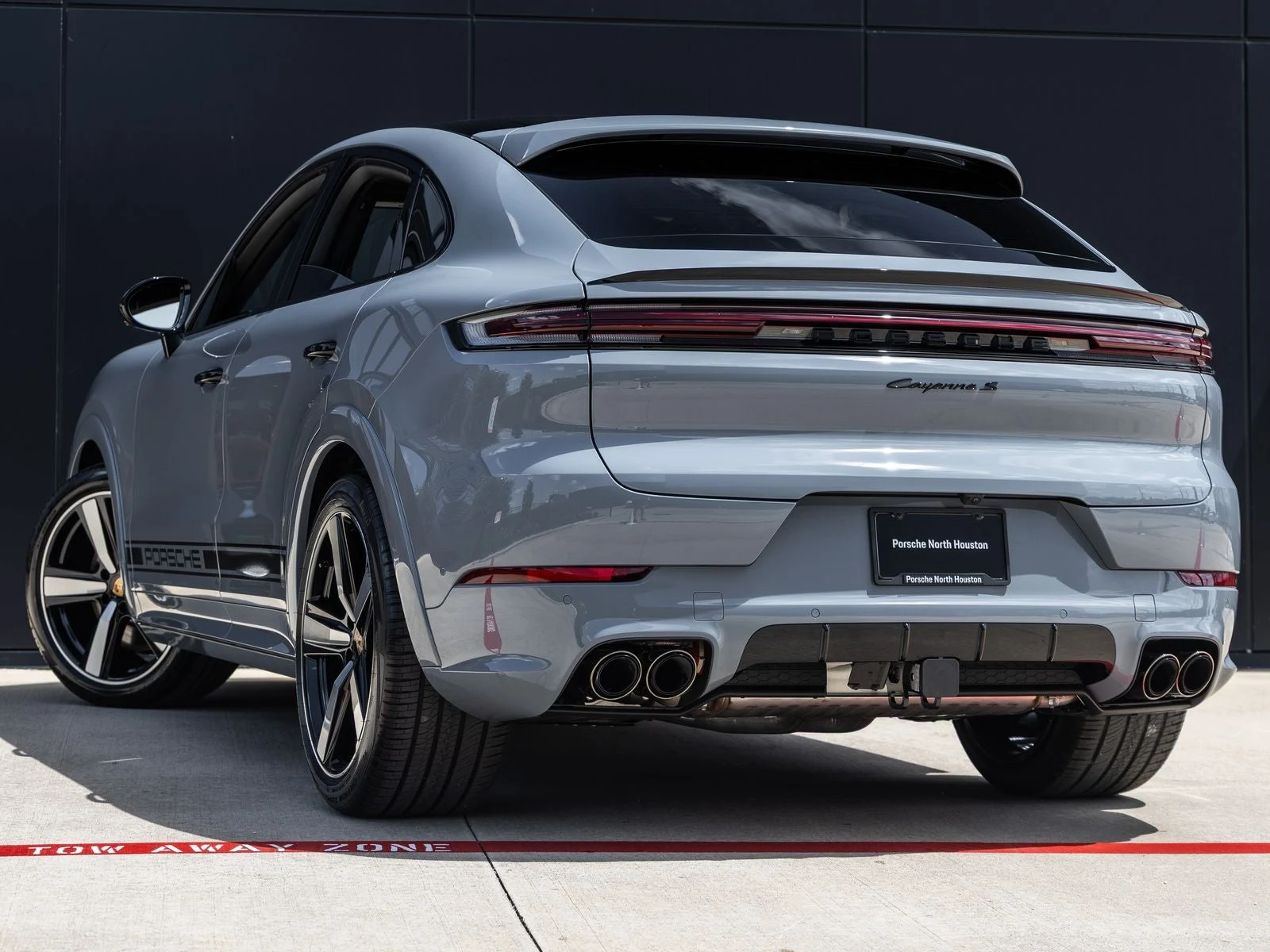 2026 Porsche Cayenne S Coupé (3rd Generation), 3/20