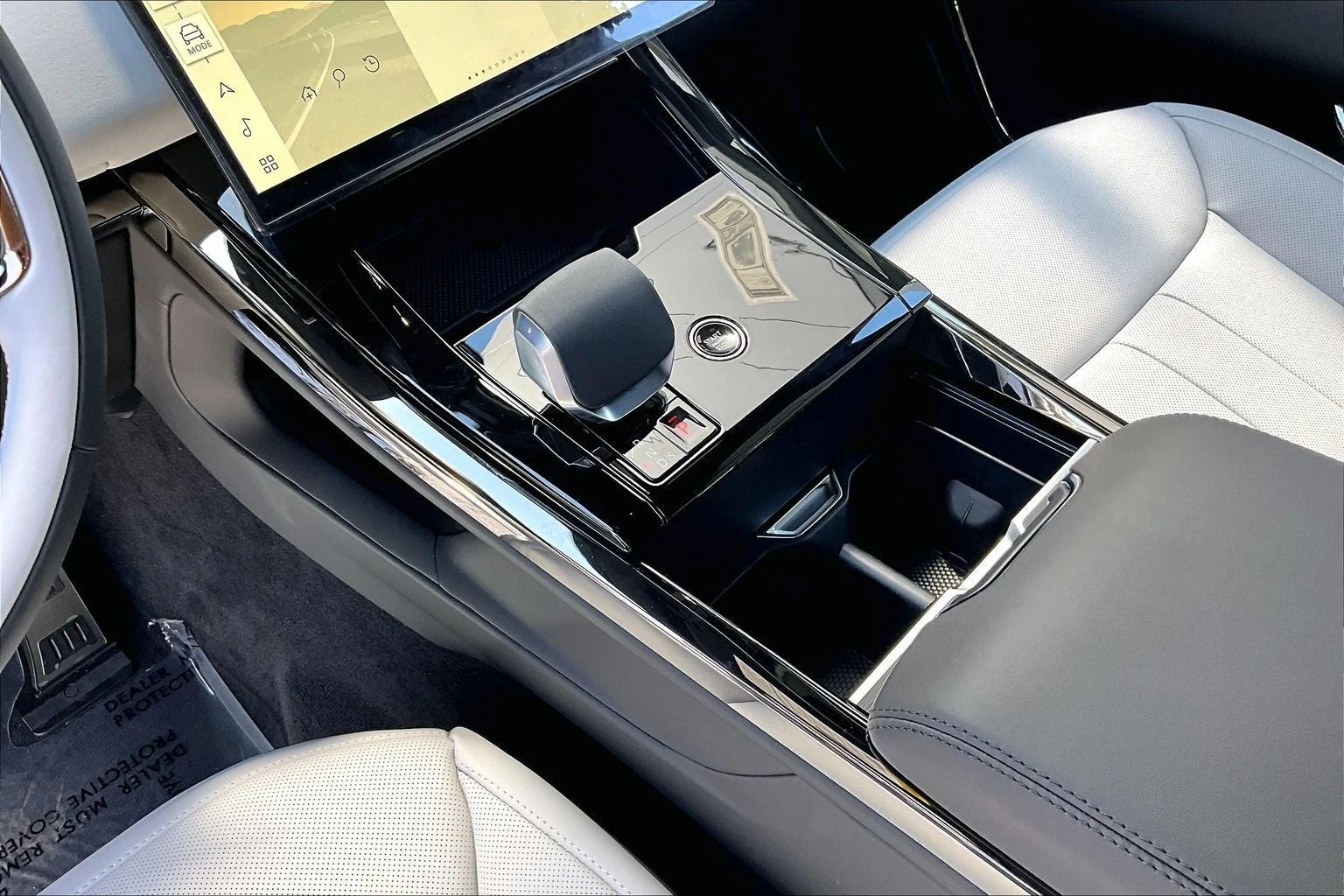 2026 Land Rover Range Rover Sport Dynamic SE (L461), 8/14