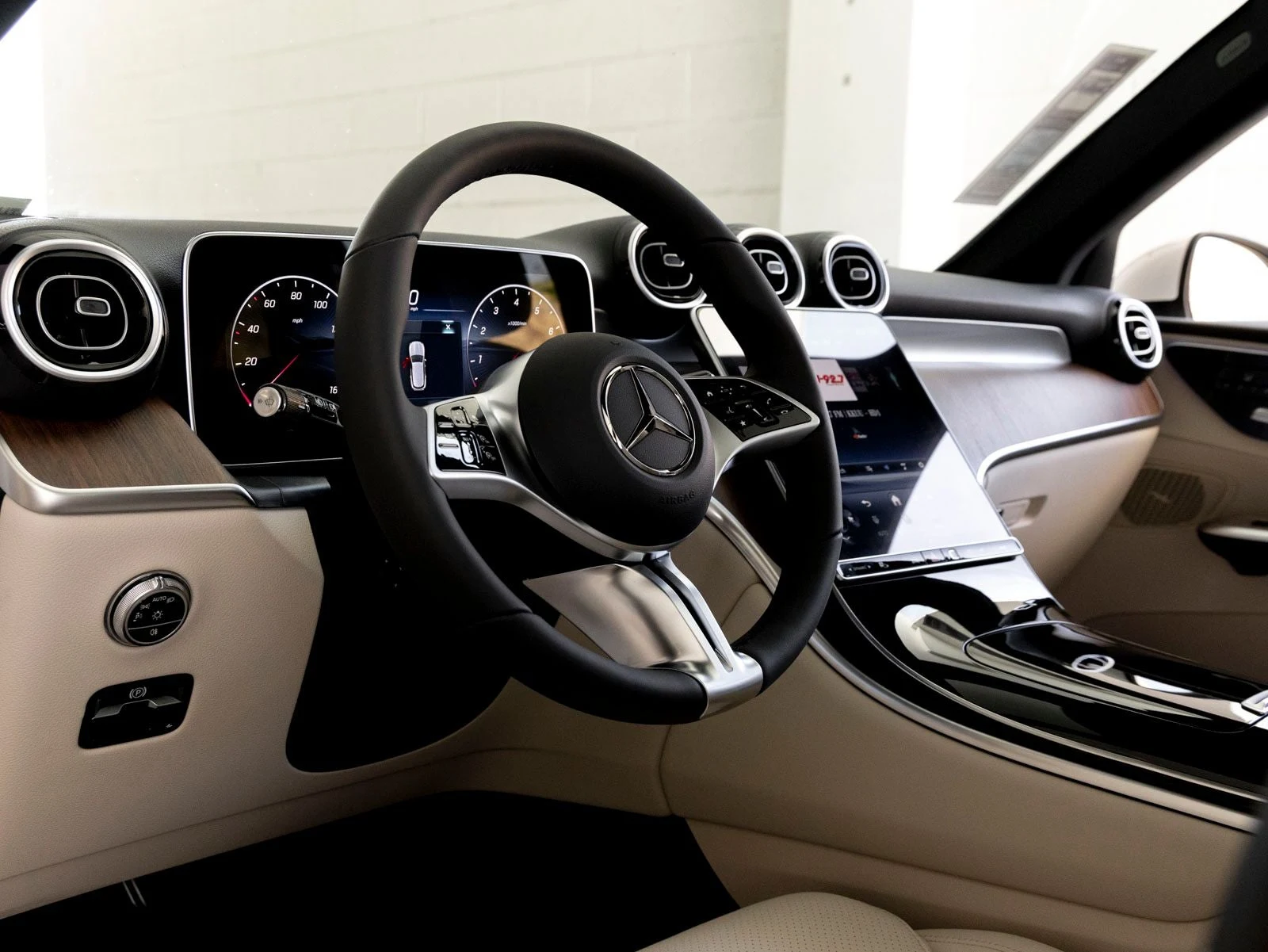2026 Mercedes-Benz GLC 300 4MATIC (X254), 13/20