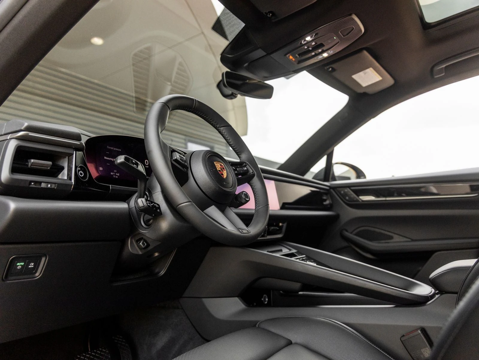 2026 Porsche Macan 4 Electric (XAB), 4/20