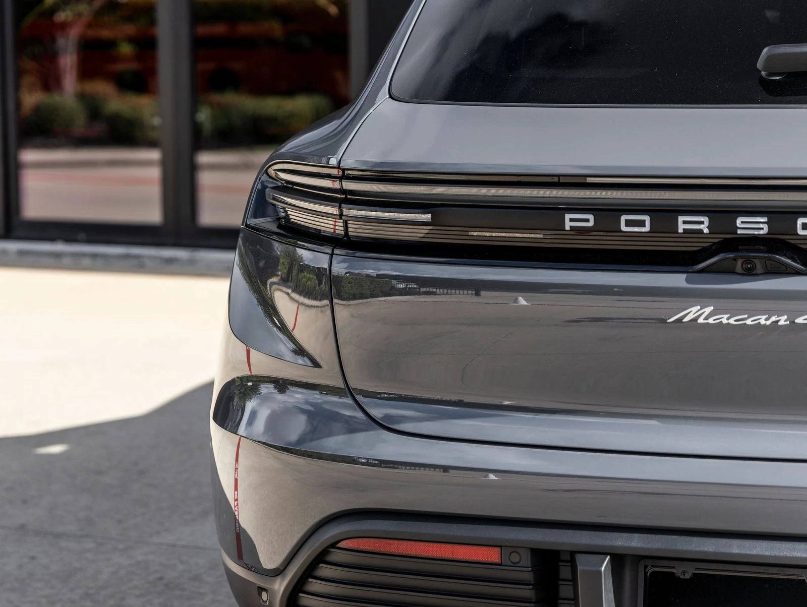 2026 Porsche Macan 4 Electric (XAB), 13/20