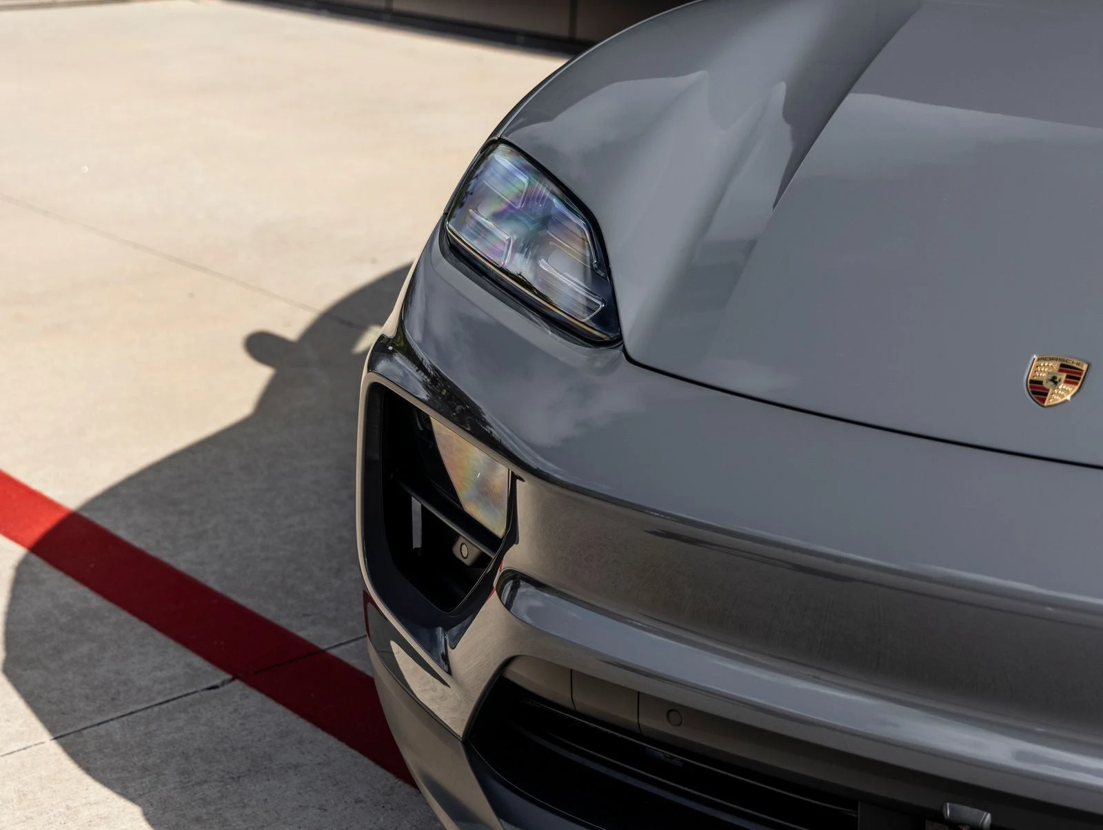 2026 Porsche Macan 4 Electric (XAB), 19/20