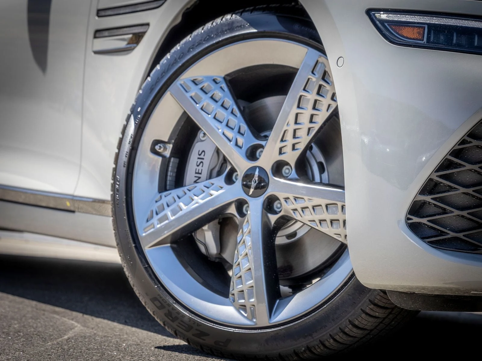 2027 Genesis G80 2.5T Sport Prestige (2024 Update), 8/20