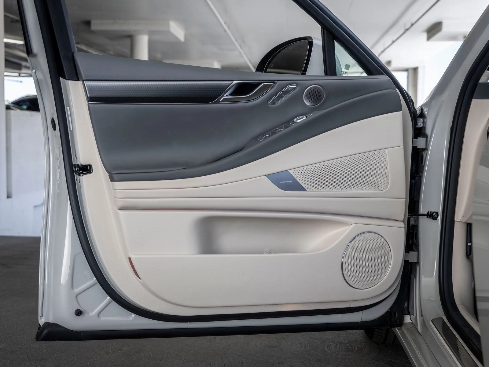 2027 Genesis G80 2.5T Sport Prestige (2024 Update), 17/20