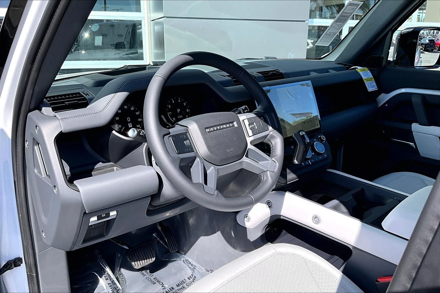 2026 Land Rover Defender 110 X-Dynamic SE (L663), 6/14