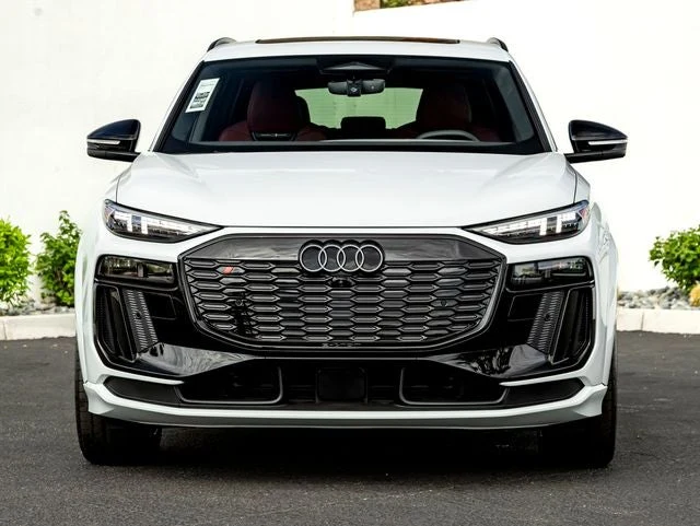 2027 Audi SQ6 e-tron Premium Plus quattro, 3/20