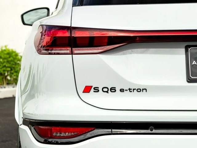 2027 Audi SQ6 e-tron Premium Plus quattro, 12/20