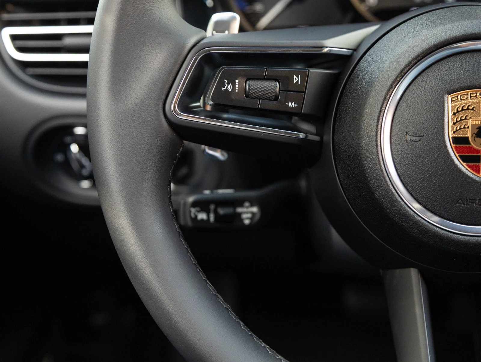2026 Porsche Macan (95B), 15/20