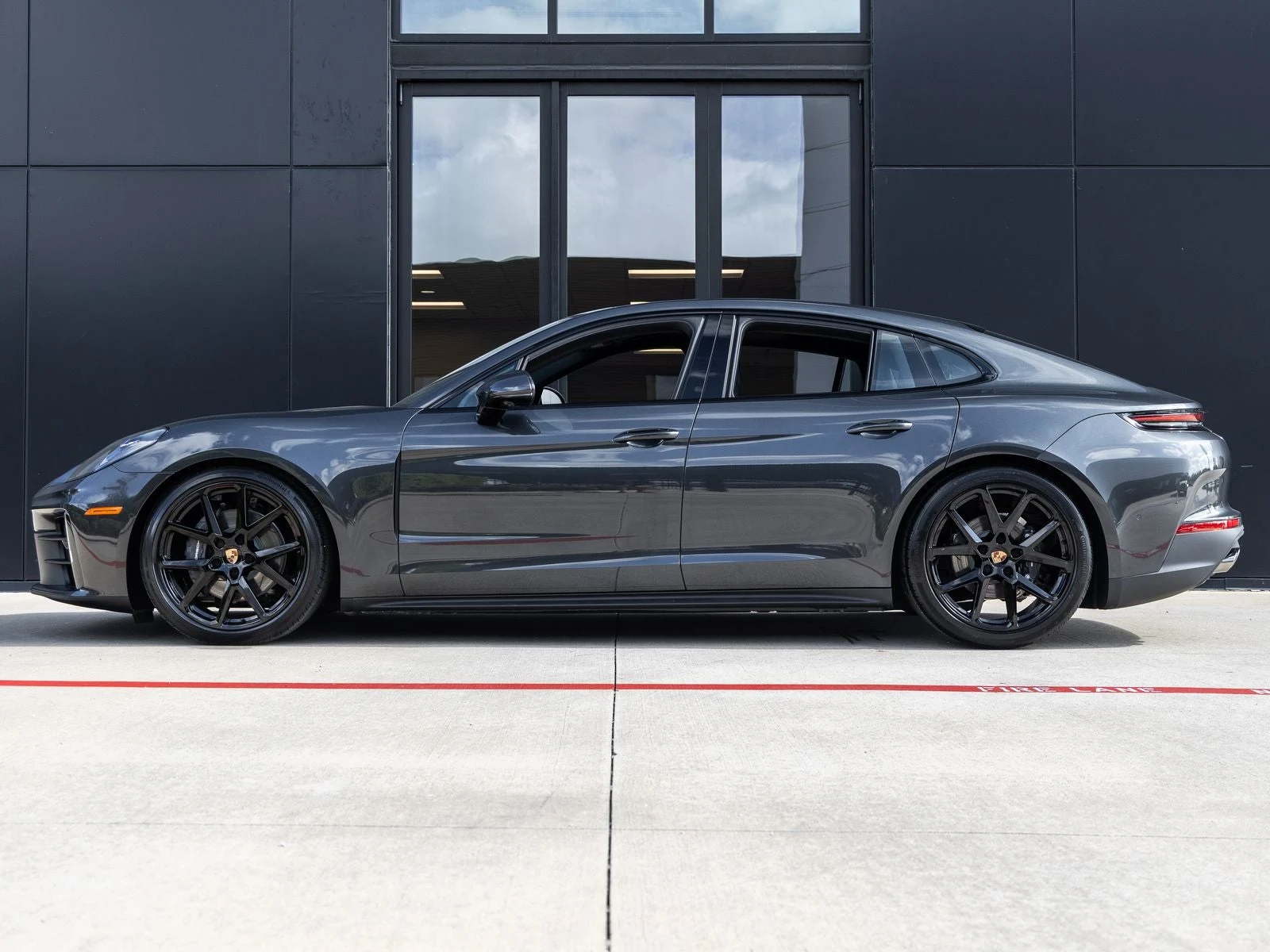 2026 Porsche Panamera 4 (976), 2/20