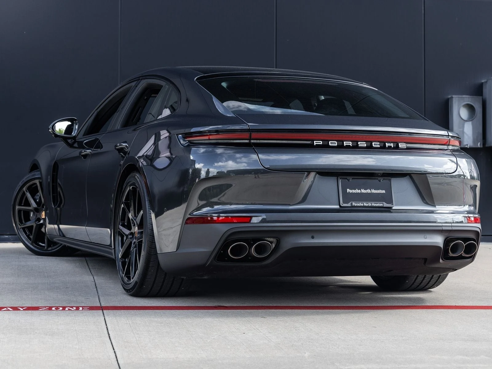 2026 Porsche Panamera 4 (976), 3/20