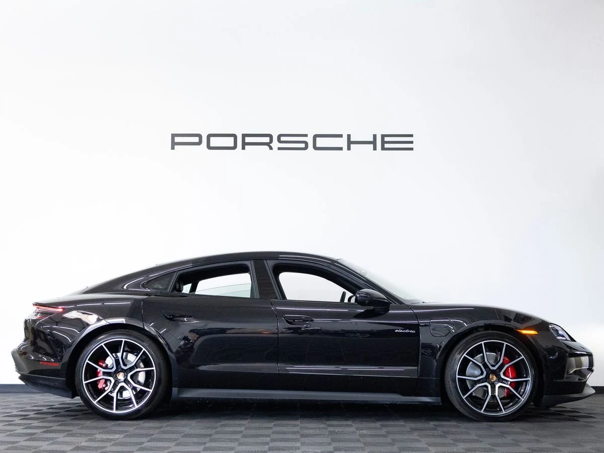 2026 Porsche Taycan 4S (2025 Update), 8/20
