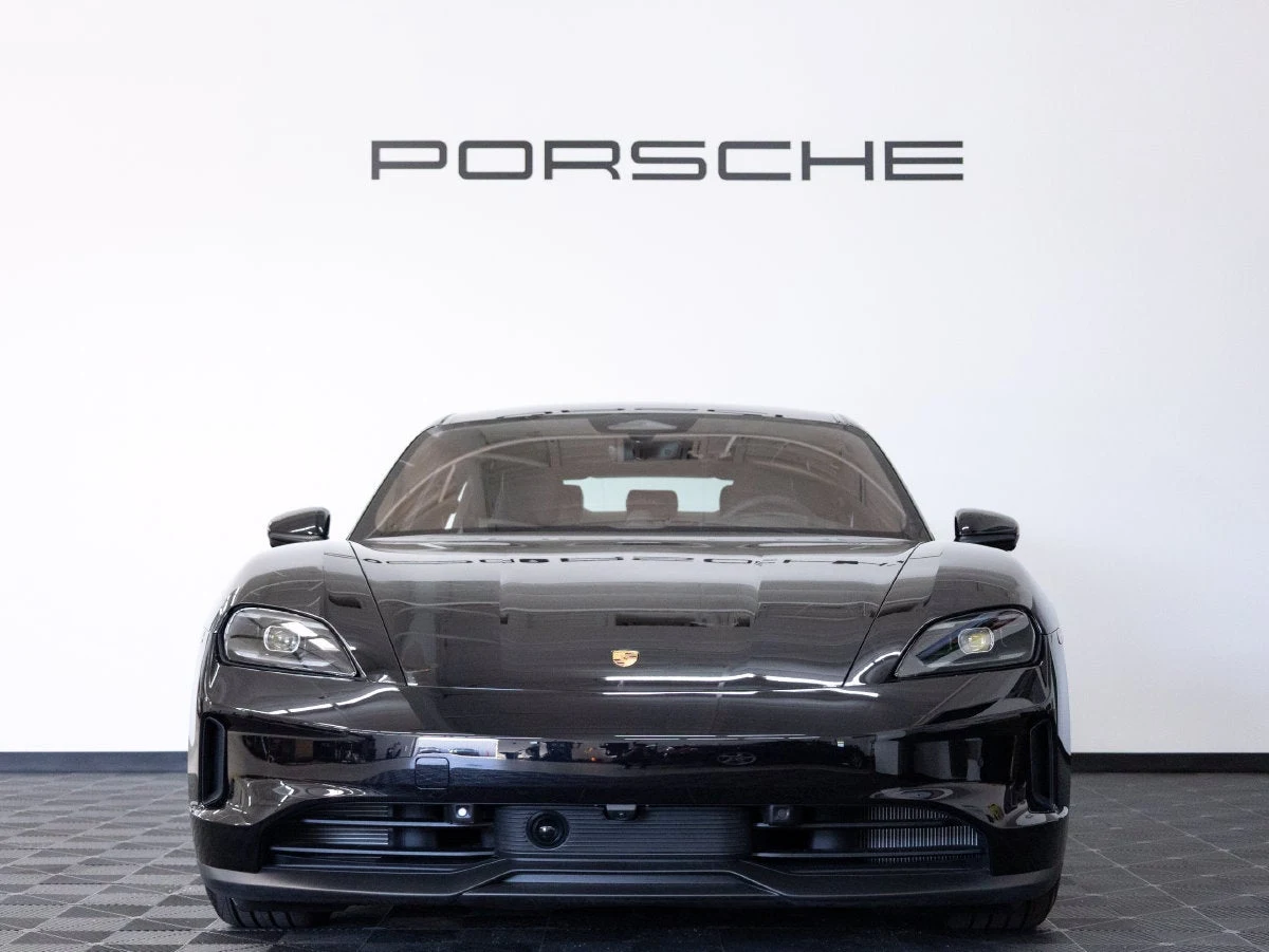 2026 Porsche Taycan 4S (2025 Update), 10/20
