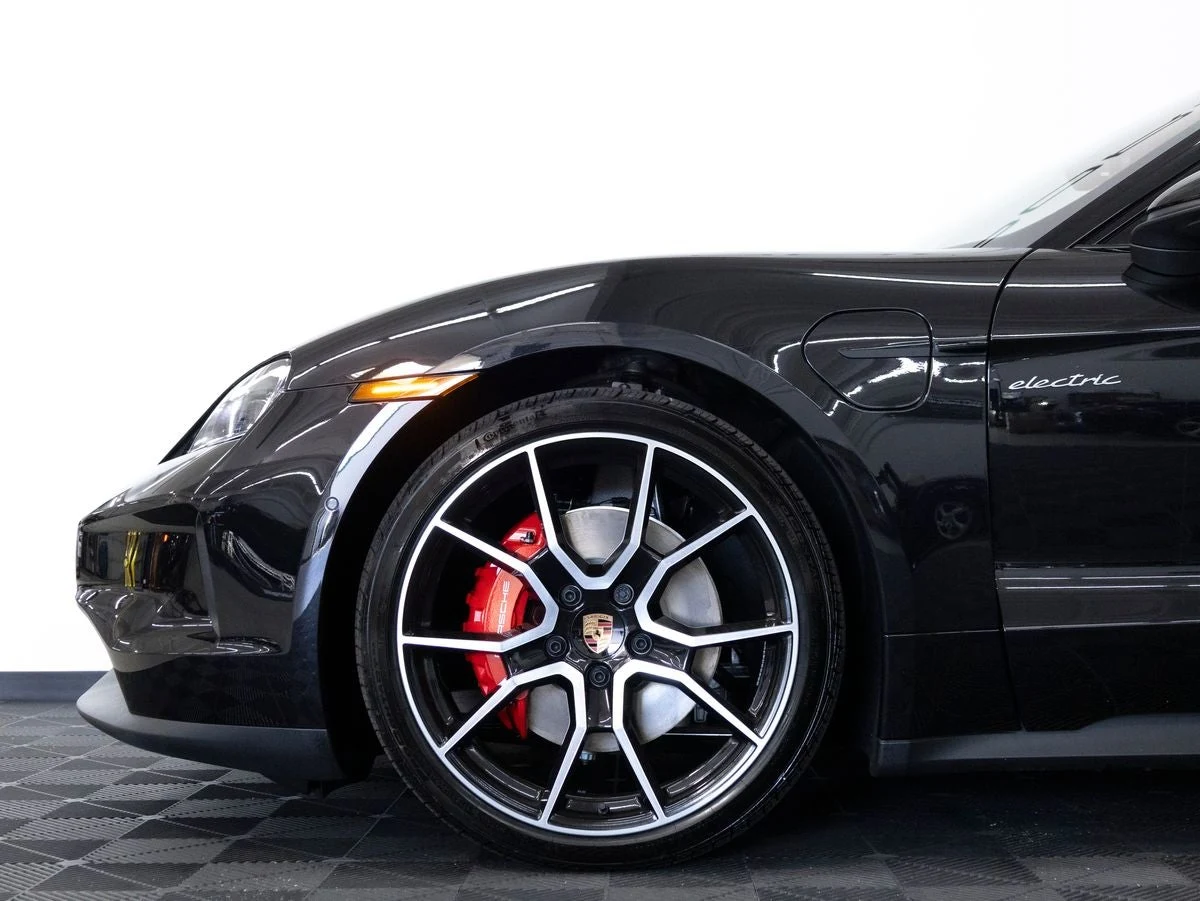 2026 Porsche Taycan 4S (2025 Update), 13/20