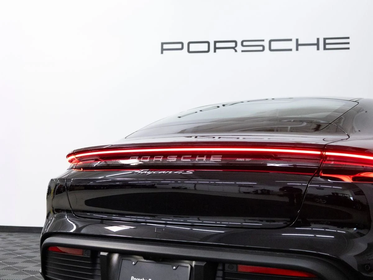 2026 Porsche Taycan 4S (2025 Update), 15/20