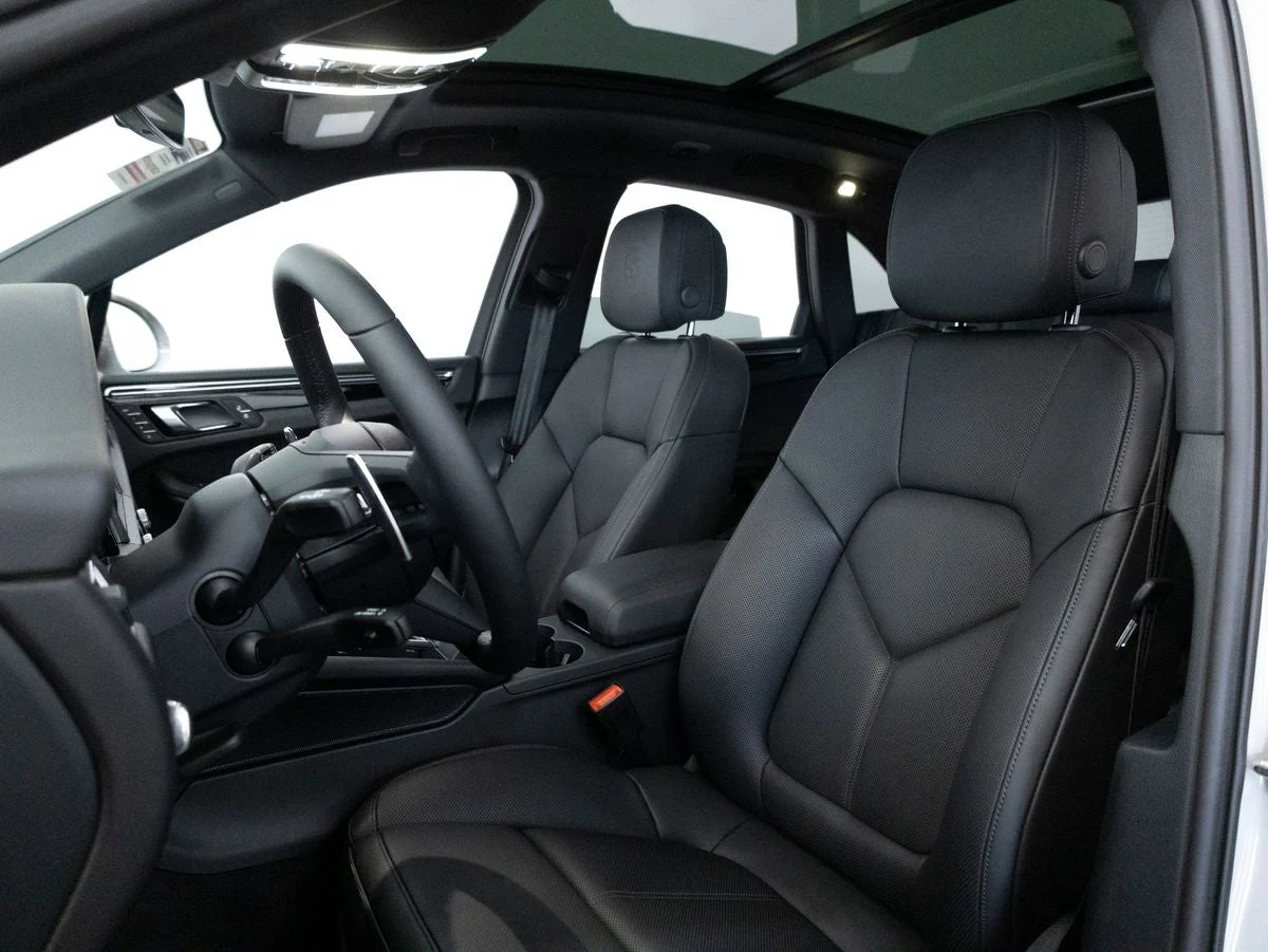 2026 Porsche Macan (95B), 5/20