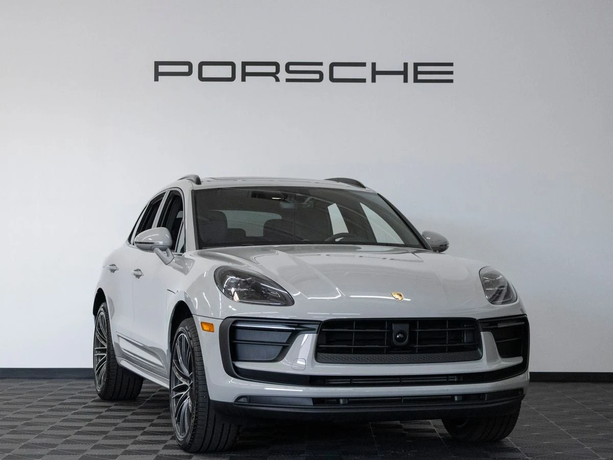 2026 Porsche Macan (95B), 9/20