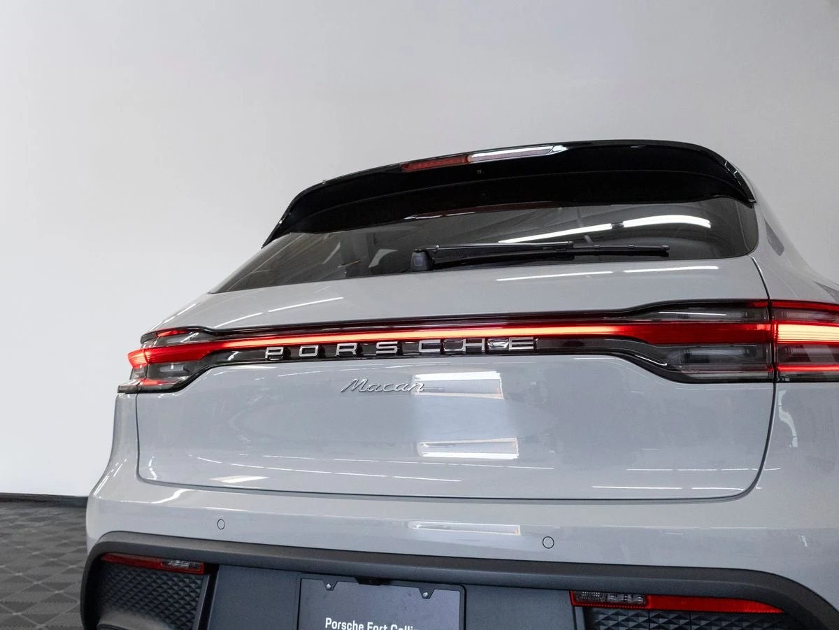 2026 Porsche Macan (95B), 14/20