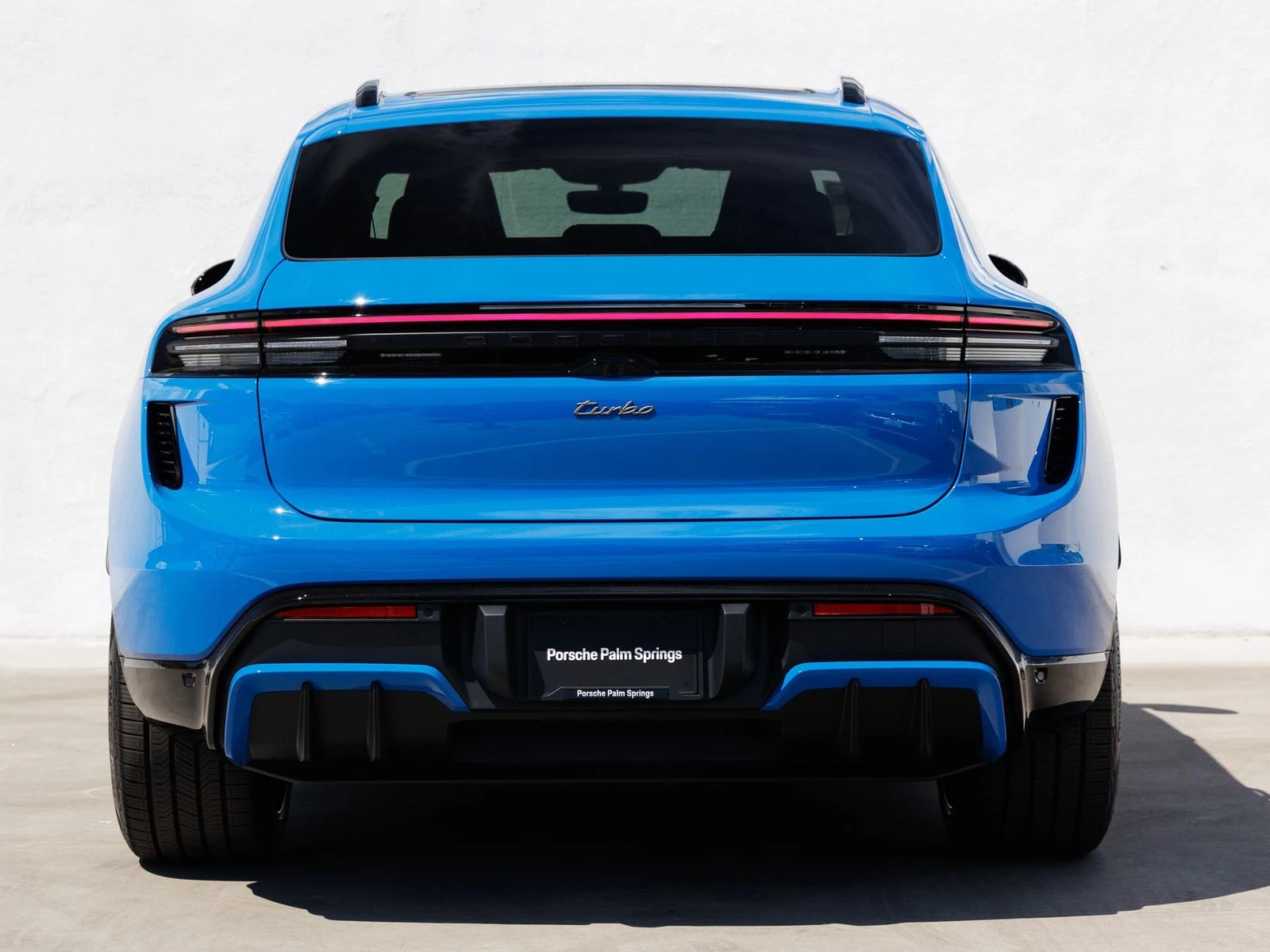 2026 Porsche Macan Turbo Electric (XAB), 6/20