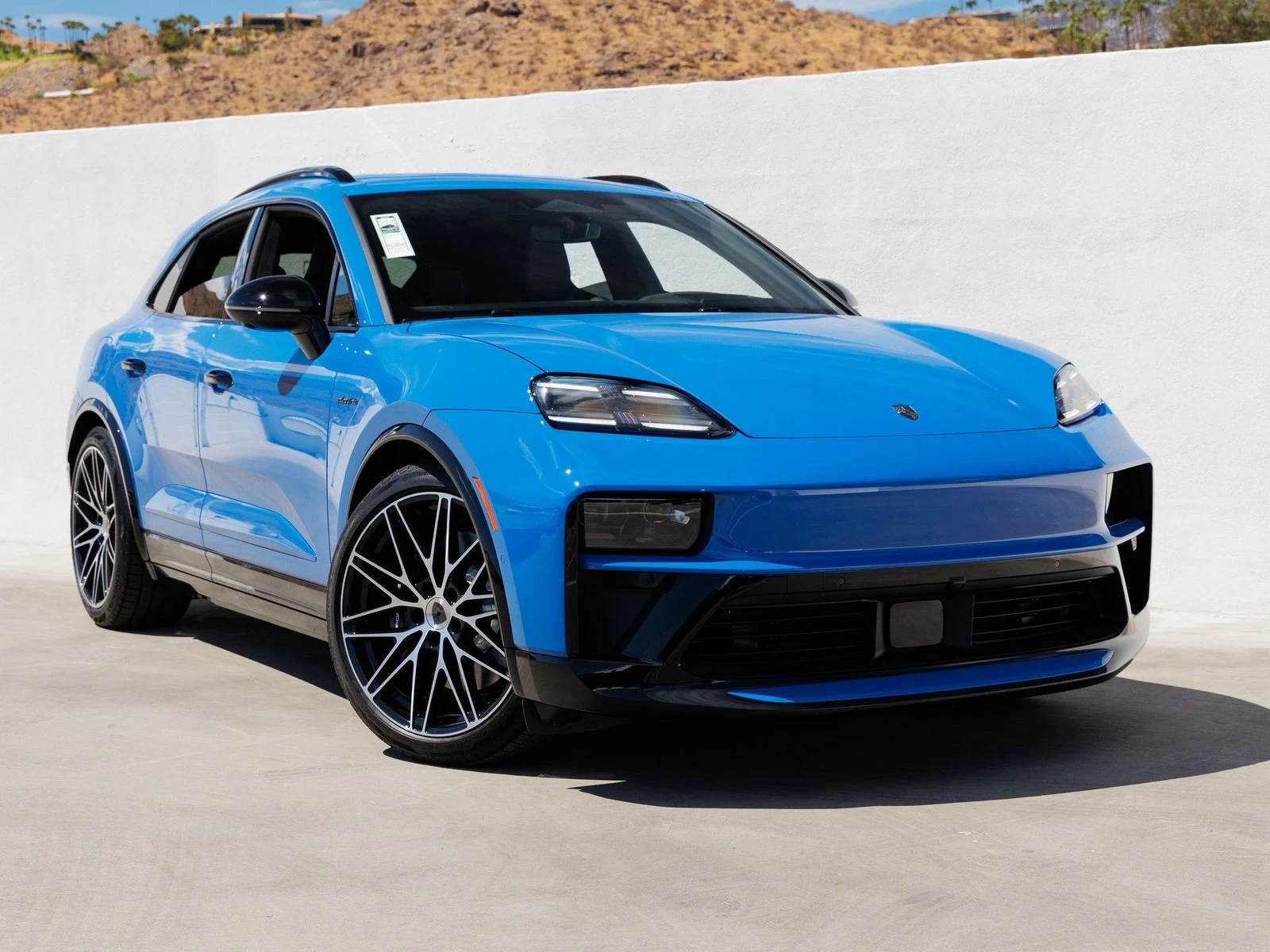2026 Porsche Macan Turbo Electric (XAB), 9/20
