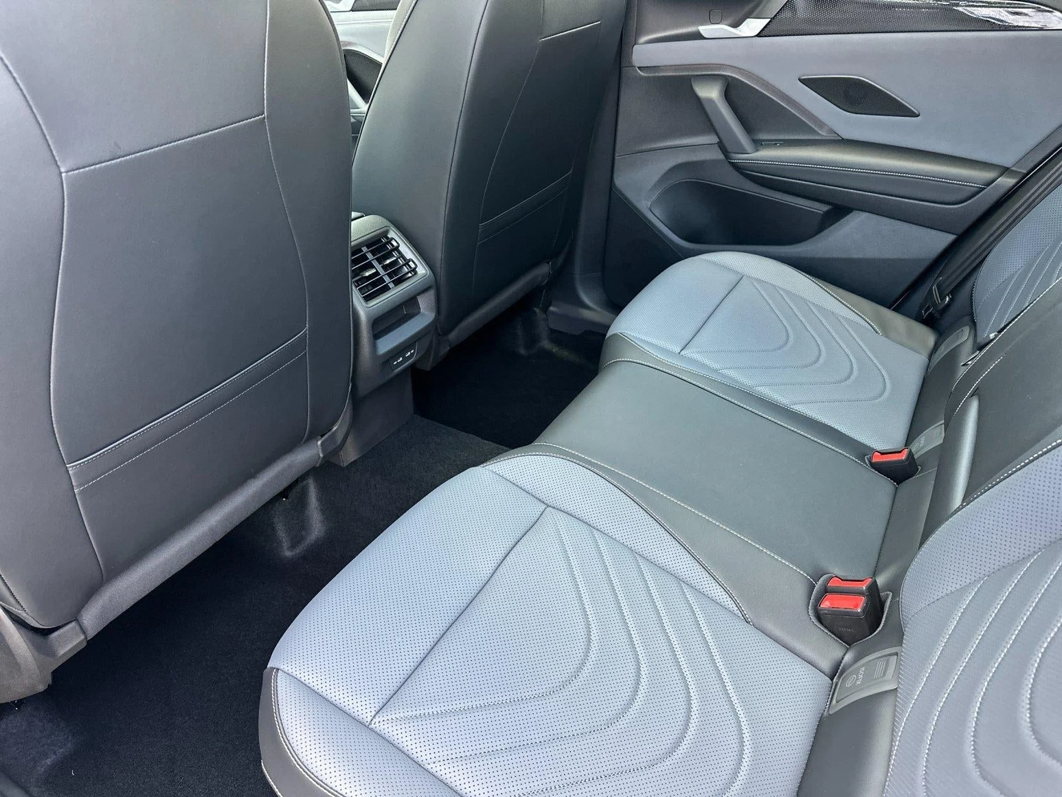 2026 Volkswagen Tiguan SE (3rd Generation North America), 11/20