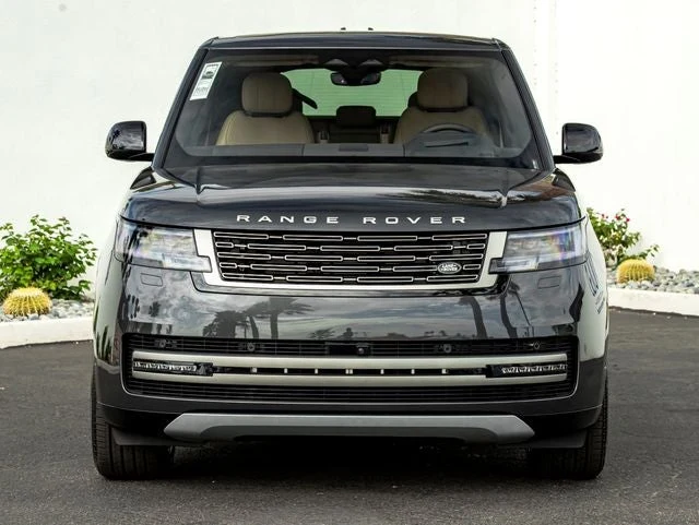 2026 Land Rover Range Rover SE (L460), 3/20