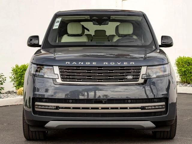 2026 Land Rover Range Rover SE LWB (L460), 3/20